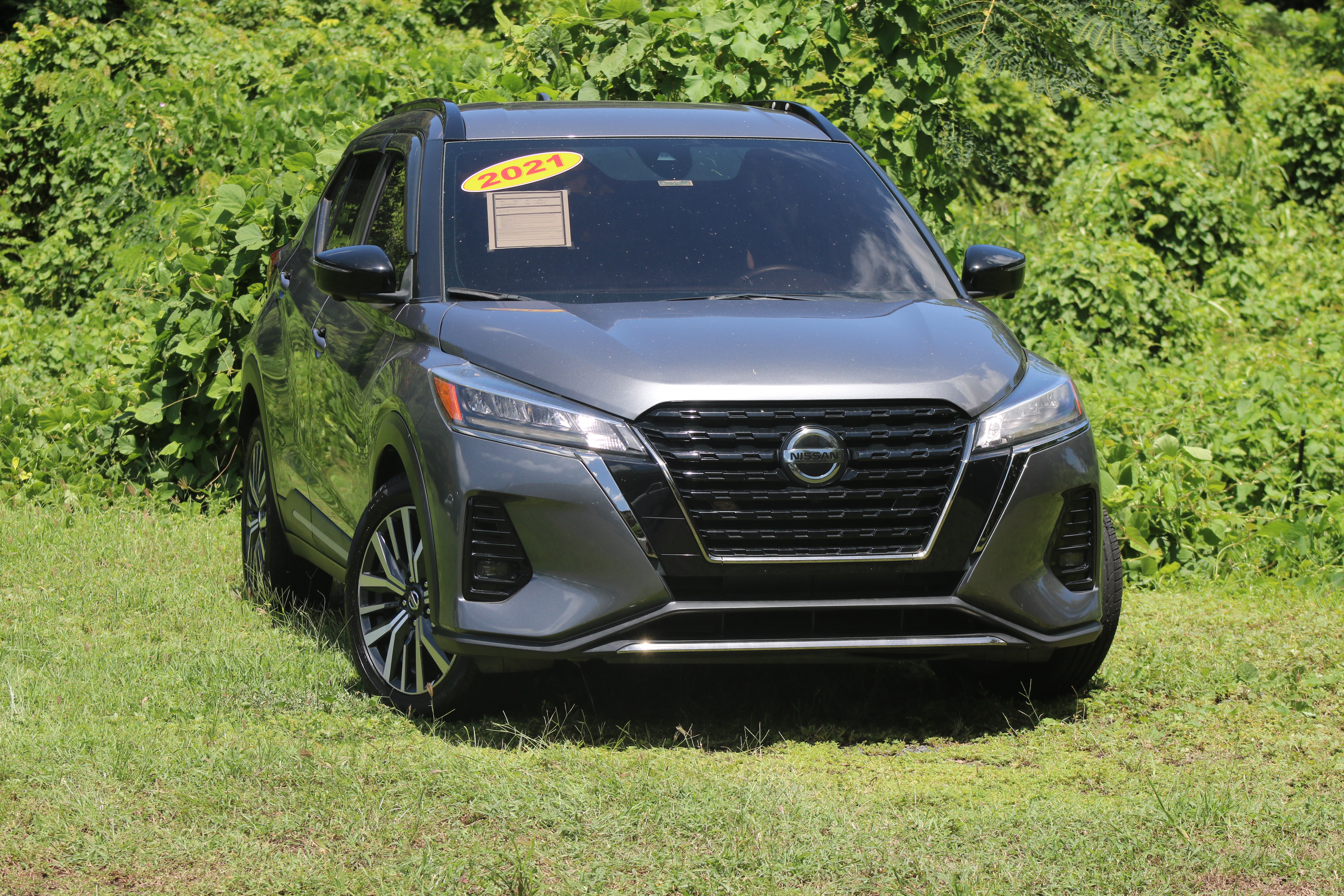 2021 Nissan Kicks SR