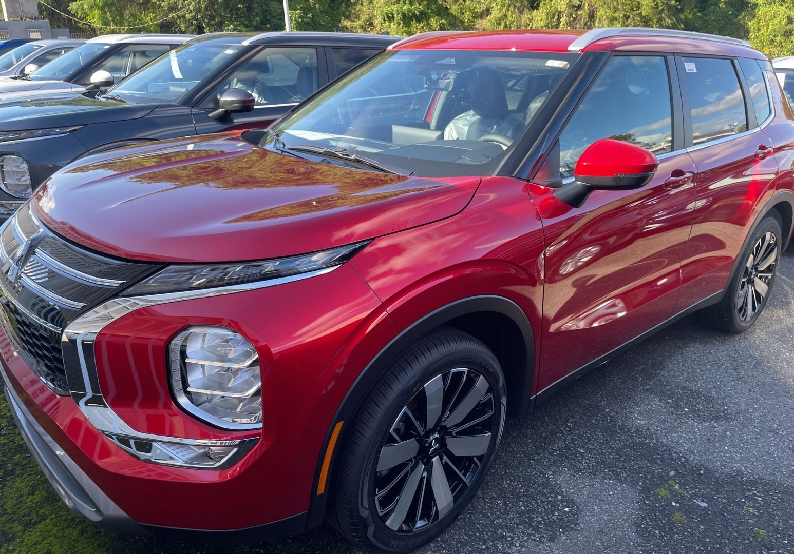 2026 Mitsubishi Outlander SE FWD's photo