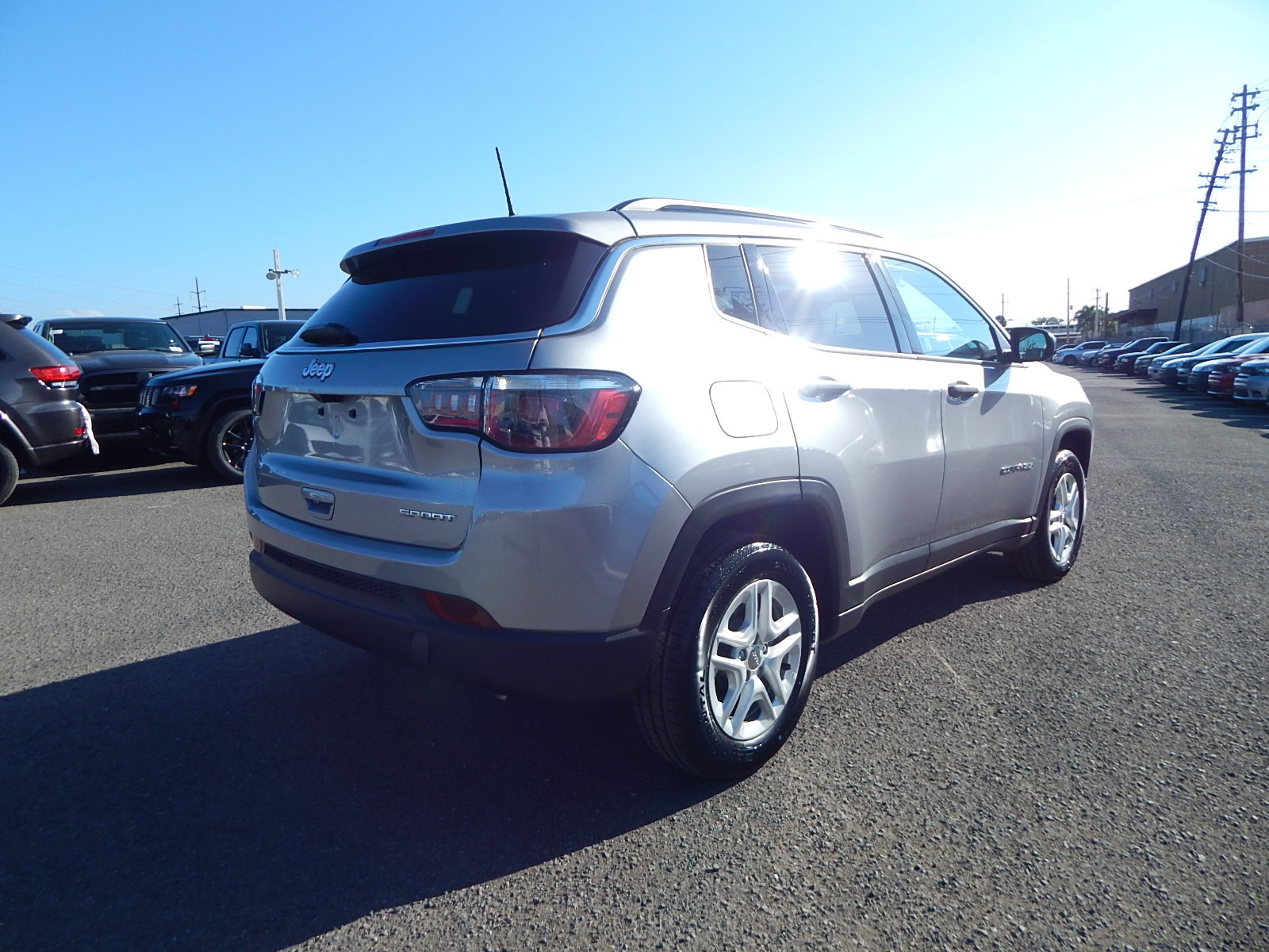 https://assets.dealerappcenter.com/dealergroups/154/vehicles/74542/7b5D68.JPG