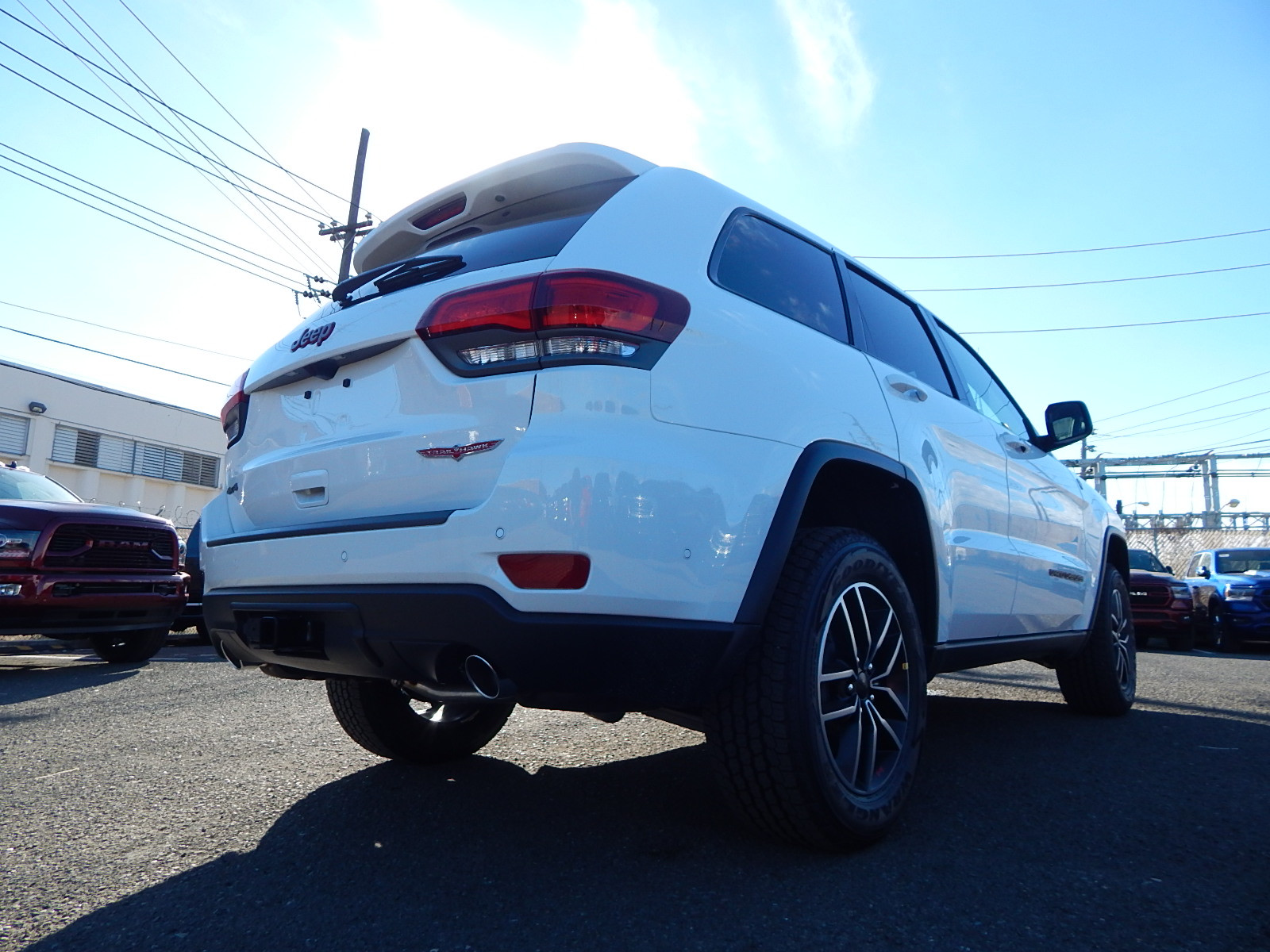 https://assets.dealerappcenter.com/dealergroups/154/vehicles/81646/nPF5k3.JPG
