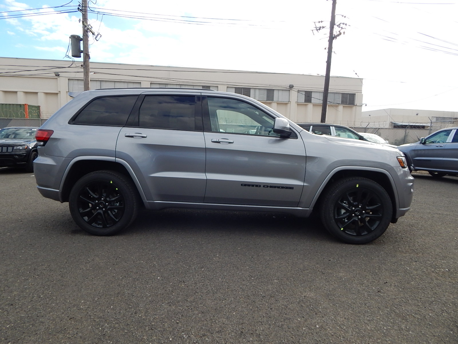 https://assets.dealerappcenter.com/dealergroups/154/vehicles/85428/HV1k1r.JPG