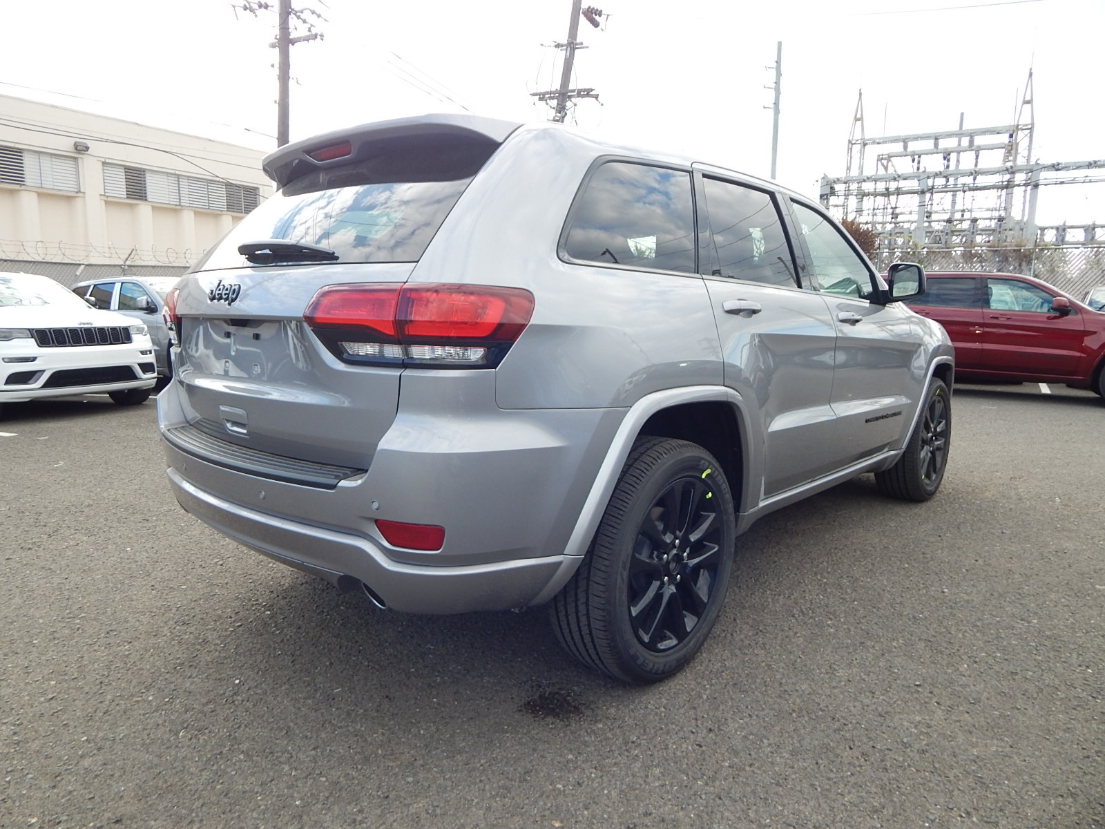 https://assets.dealerappcenter.com/dealergroups/154/vehicles/85428/OjamQg.JPG