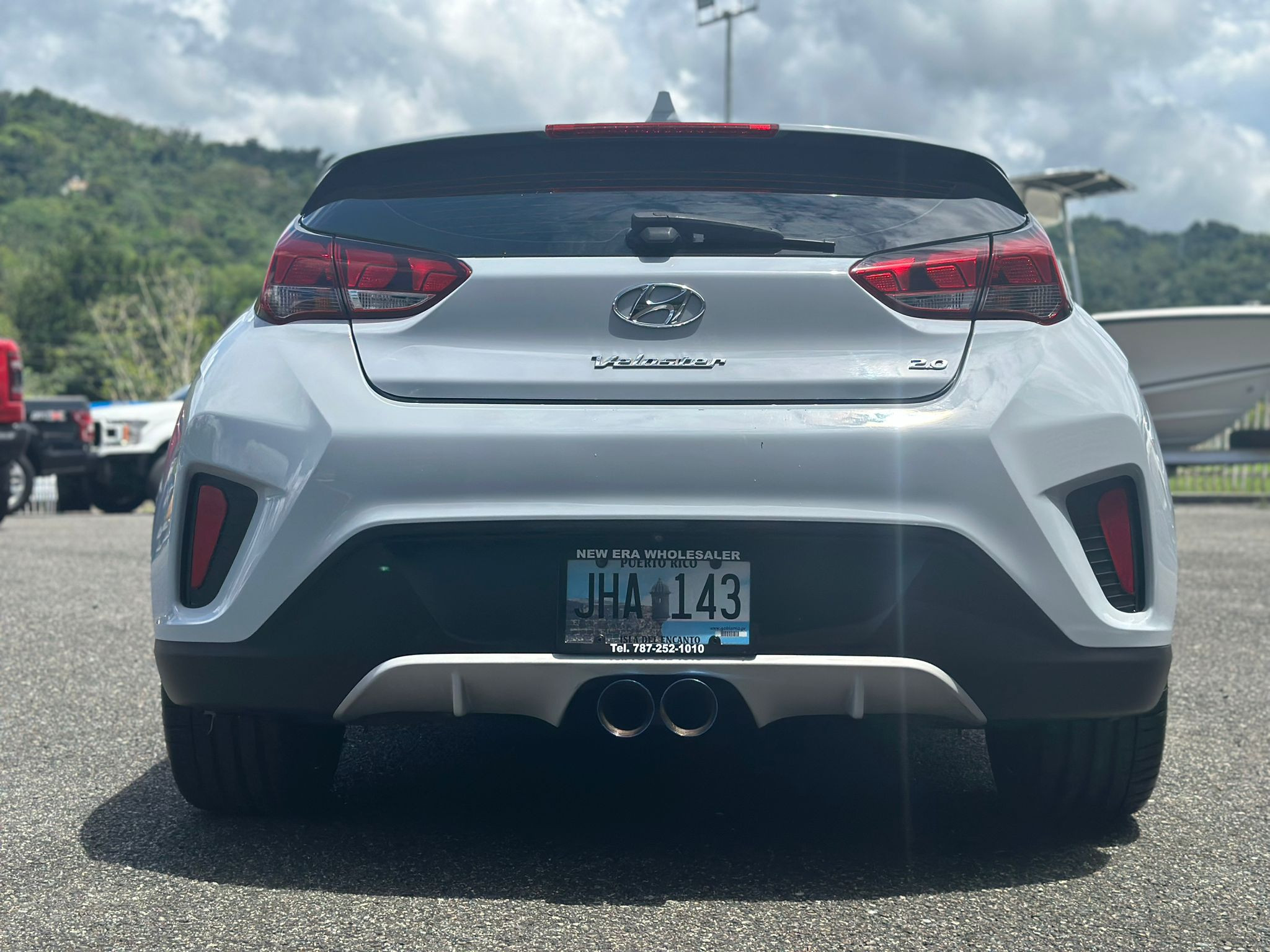 https://assets.dealerappcenter.com/dealergroups/186/vehicles/286905/OxquQy.jpg