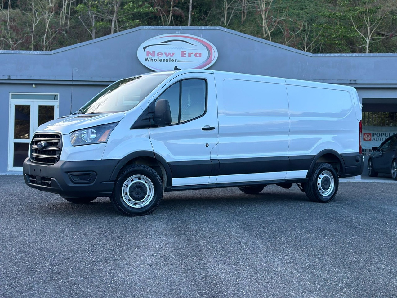 https://assets.dealerappcenter.com/dealergroups/186/vehicles/287009/ra8CQp.jpg