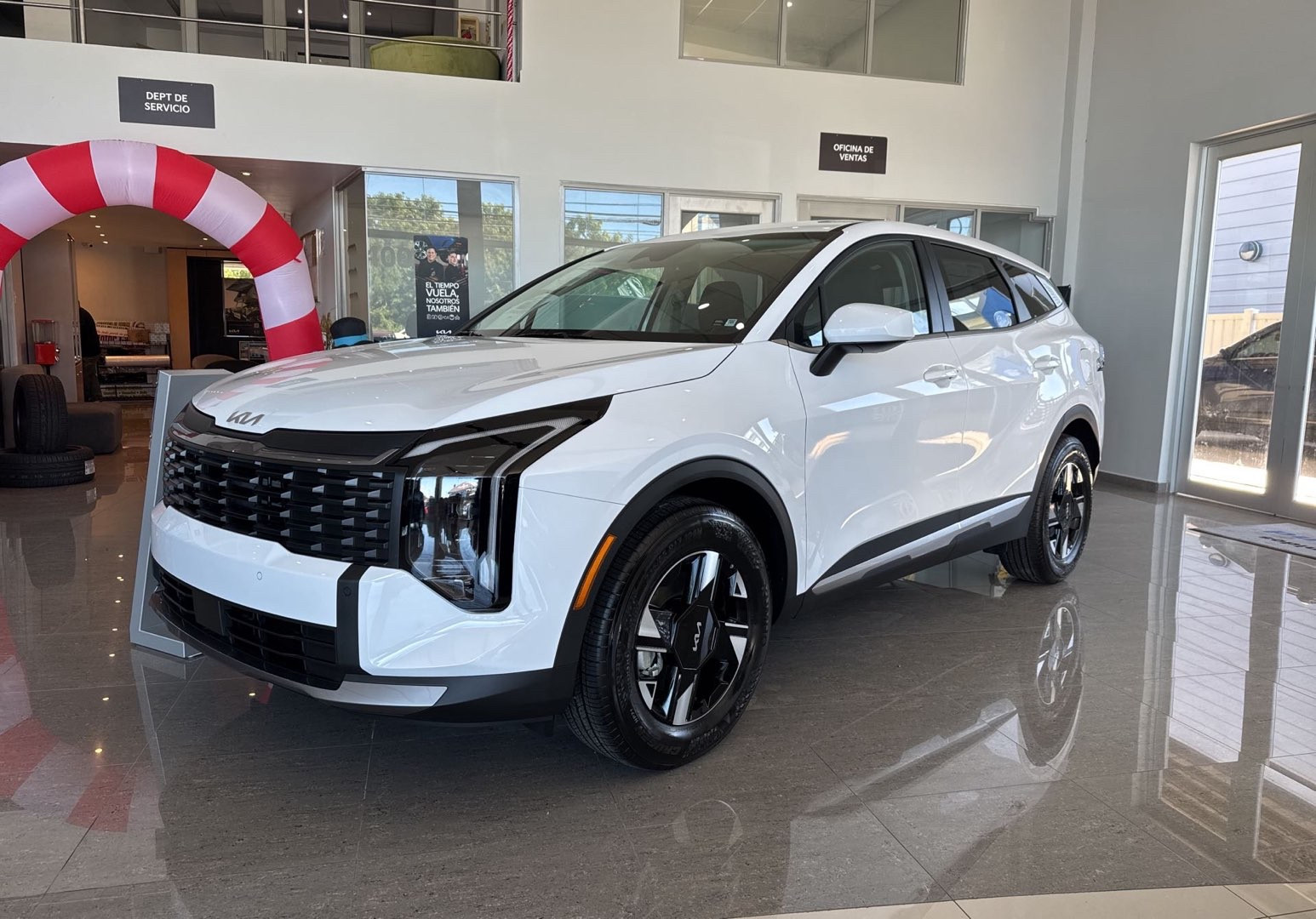 2026 Kia Sportage 2.5 LX AT's photo