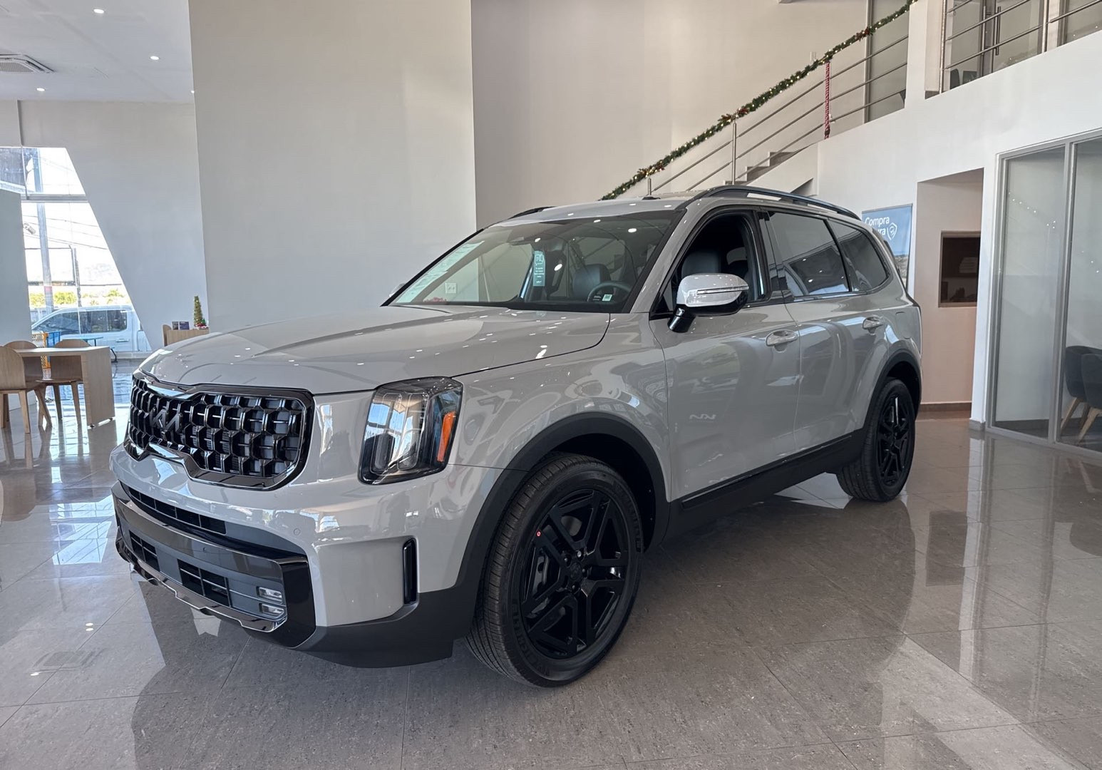 2025 Kia Telluride SX Prestige AWD's photo