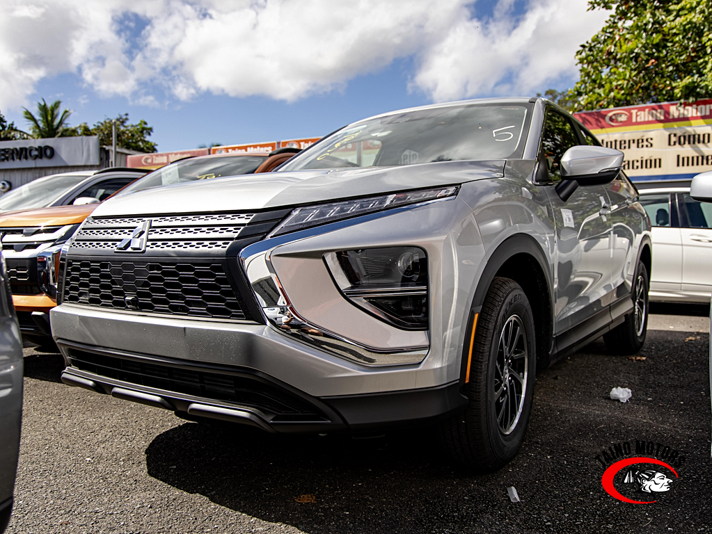 https://assets.dealerappcenter.com/dealergroups/197/vehicles/243258/HYzX32.png