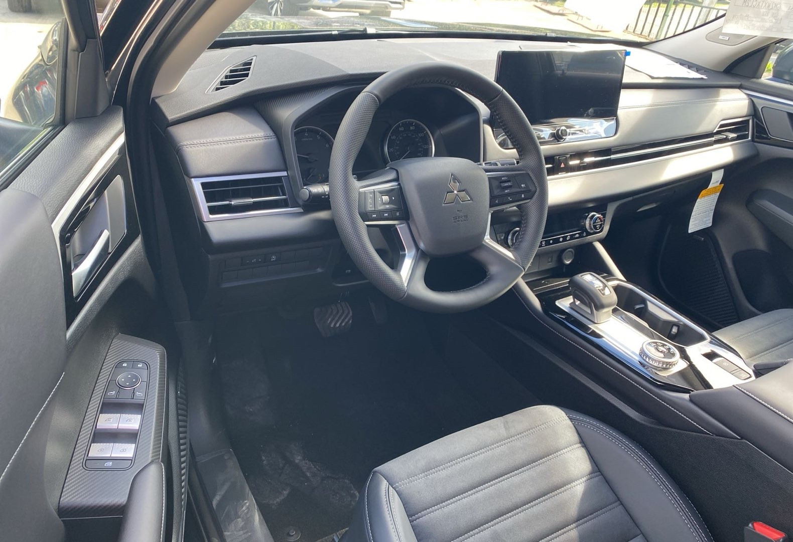 https://assets.dealerappcenter.com/dealergroups/204/vehicles/322596/BucJHD.jpg