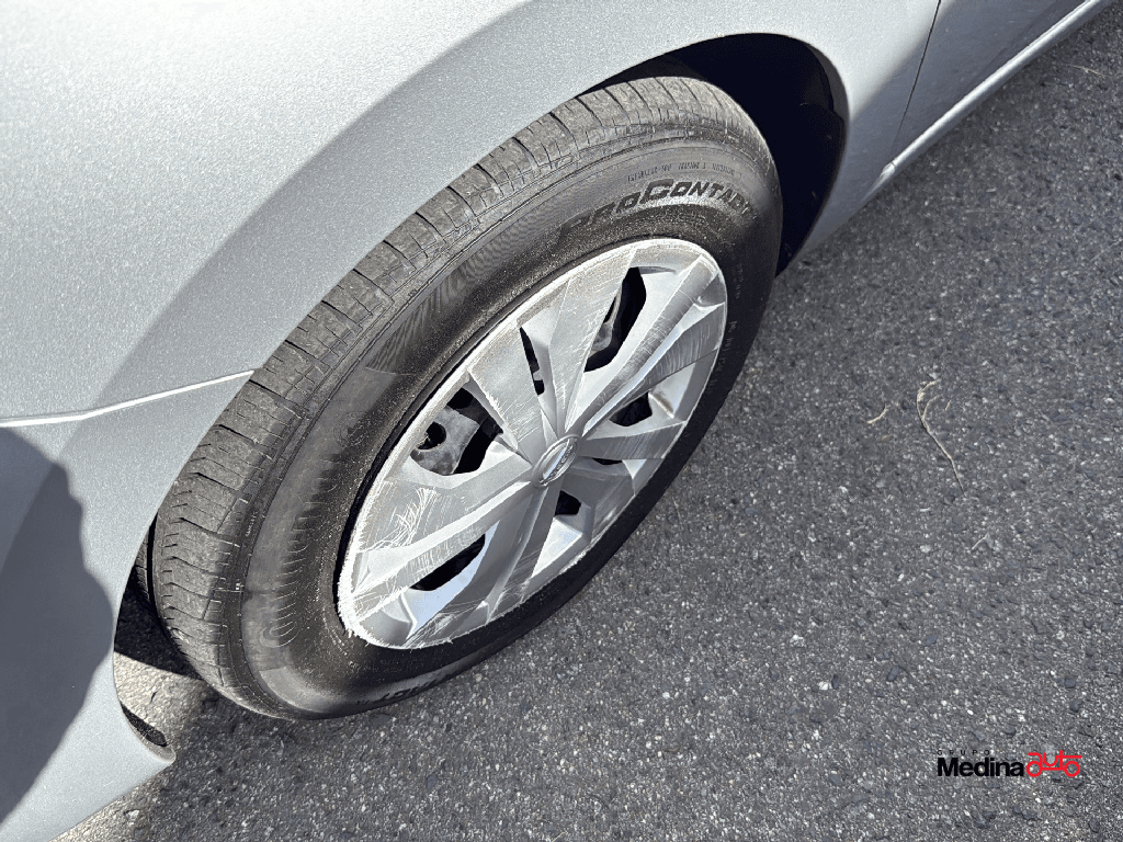 https://assets.dealerappcenter.com/dealergroups/214/vehicles/249357/t6sAbE.png