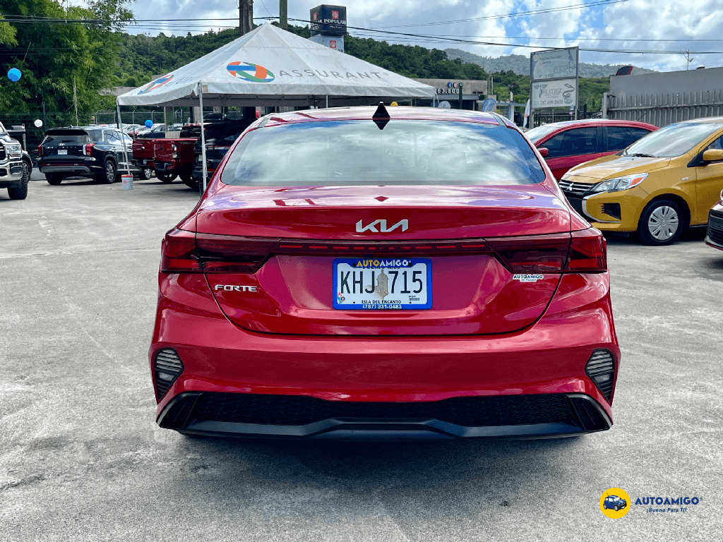 https://assets.dealerappcenter.com/dealergroups/22/vehicles/279648/Ay05Q5.png