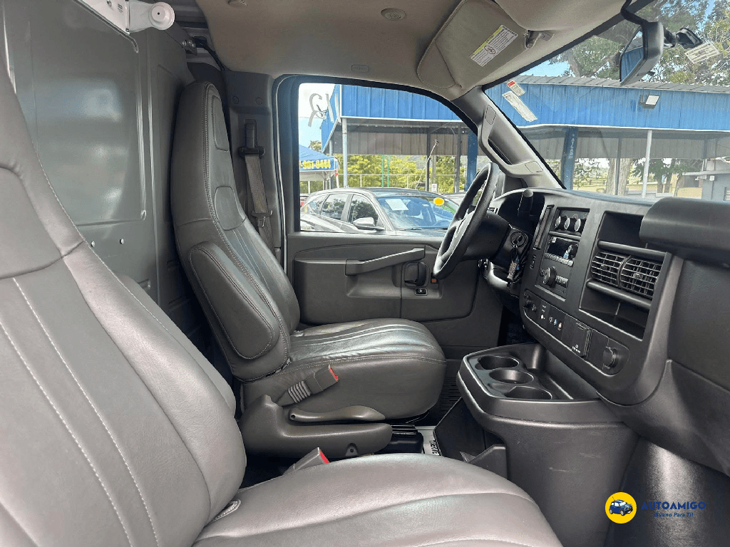 https://assets.dealerappcenter.com/dealergroups/22/vehicles/284902/KVbYky.png