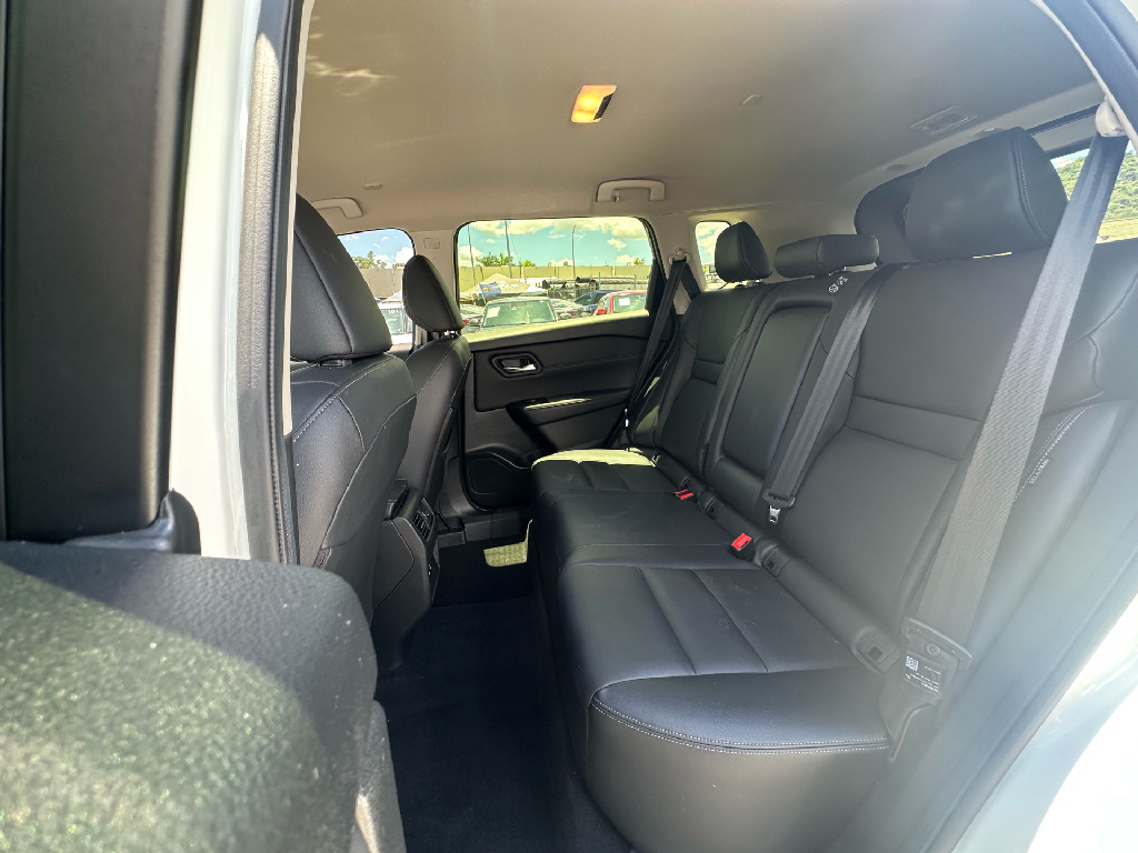 https://assets.dealerappcenter.com/dealergroups/22/vehicles/304883/5NCwJe.png