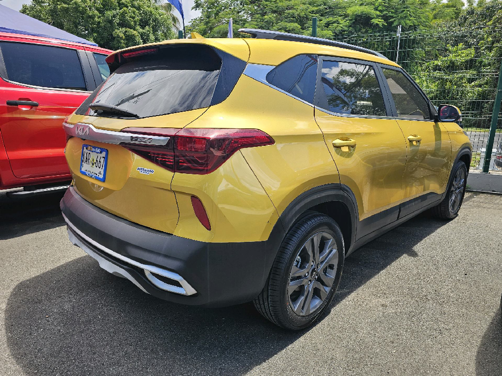 https://assets.dealerappcenter.com/dealergroups/22/vehicles/308599/dKrcub.png
