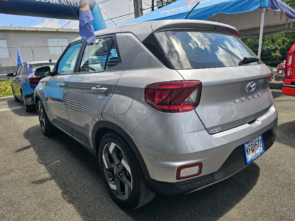 https://assets.dealerappcenter.com/dealergroups/22/vehicles/308603/kEBFNc.png