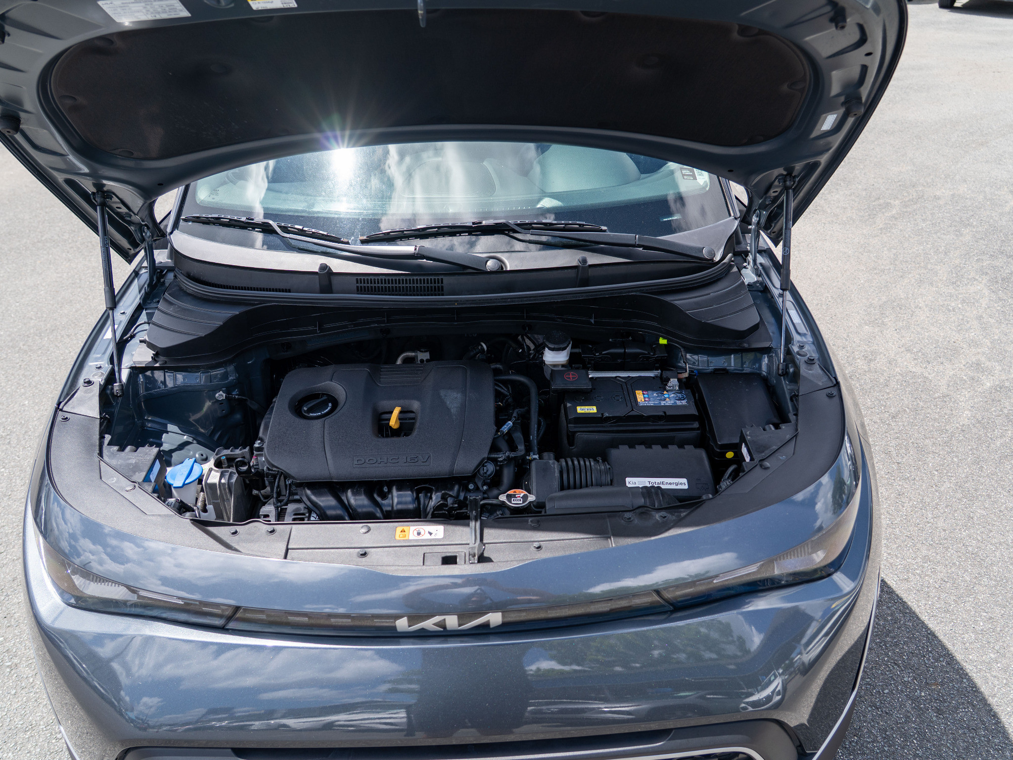 https://assets.dealerappcenter.com/dealergroups/22/vehicles/310086/a6V57J.jpg