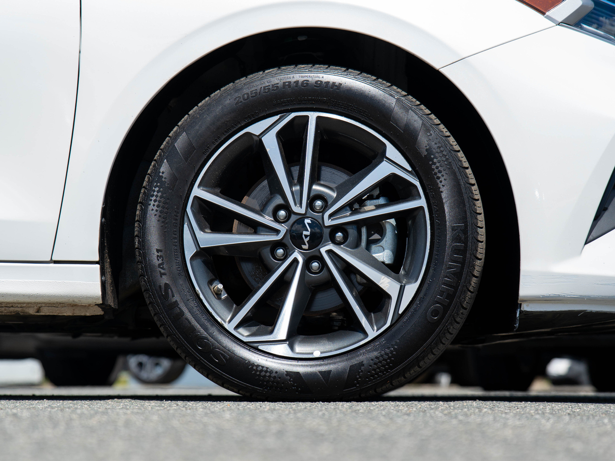 https://assets.dealerappcenter.com/dealergroups/22/vehicles/310087/D1kD1c.jpg