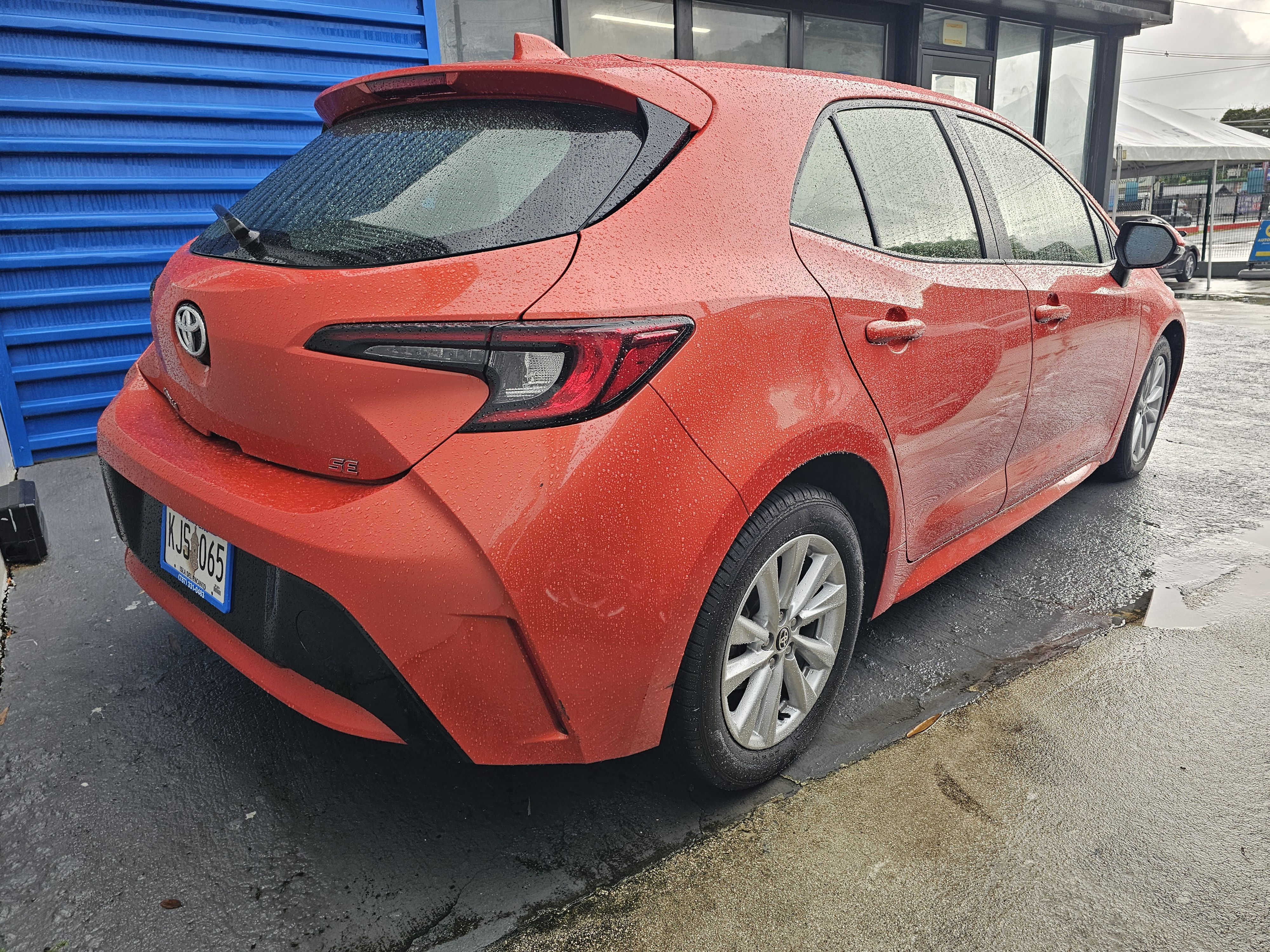 https://assets.dealerappcenter.com/dealergroups/22/vehicles/311100/PF8WNX.jpg