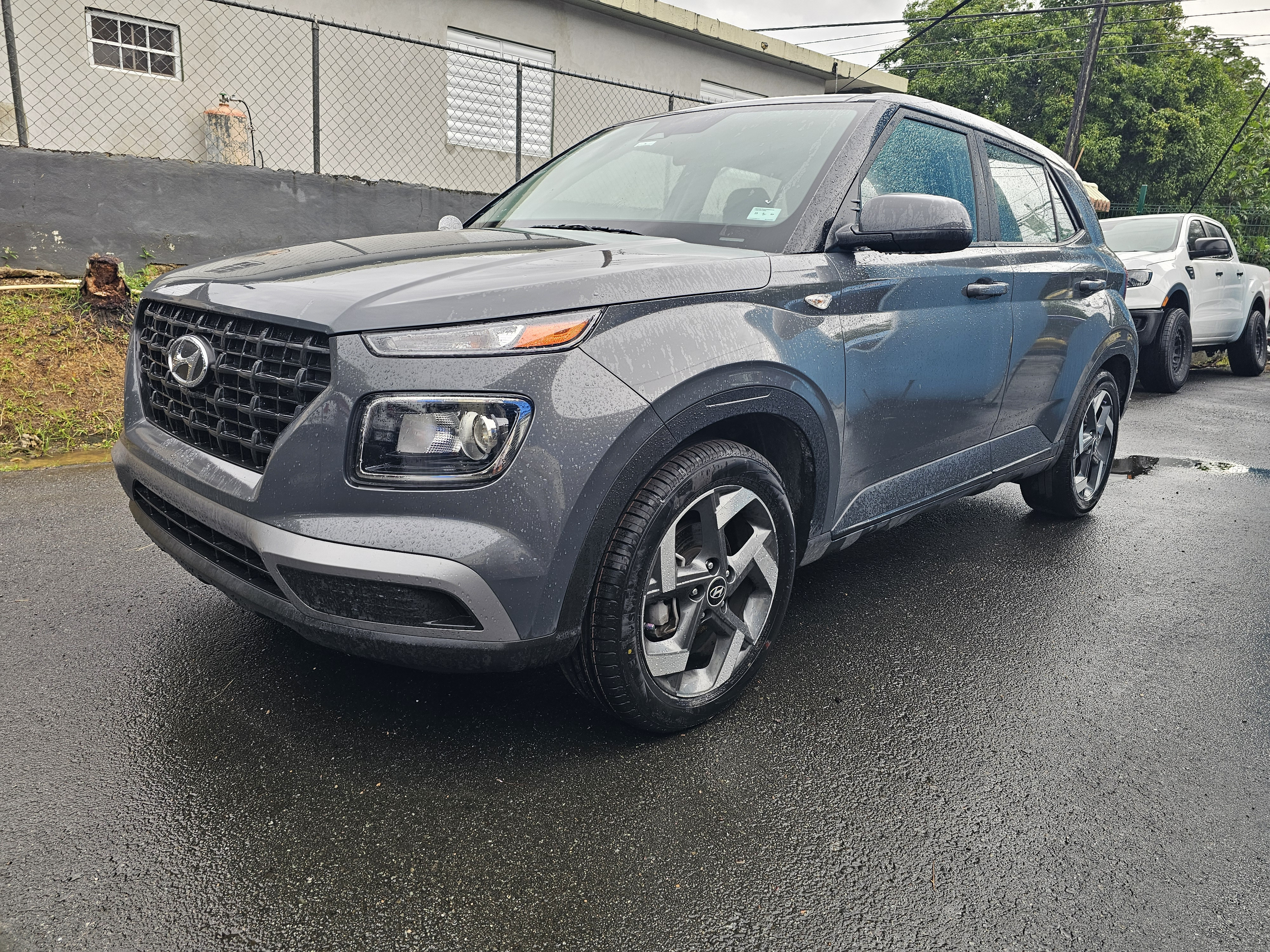 https://assets.dealerappcenter.com/dealergroups/22/vehicles/311101/iybTy1.jpg