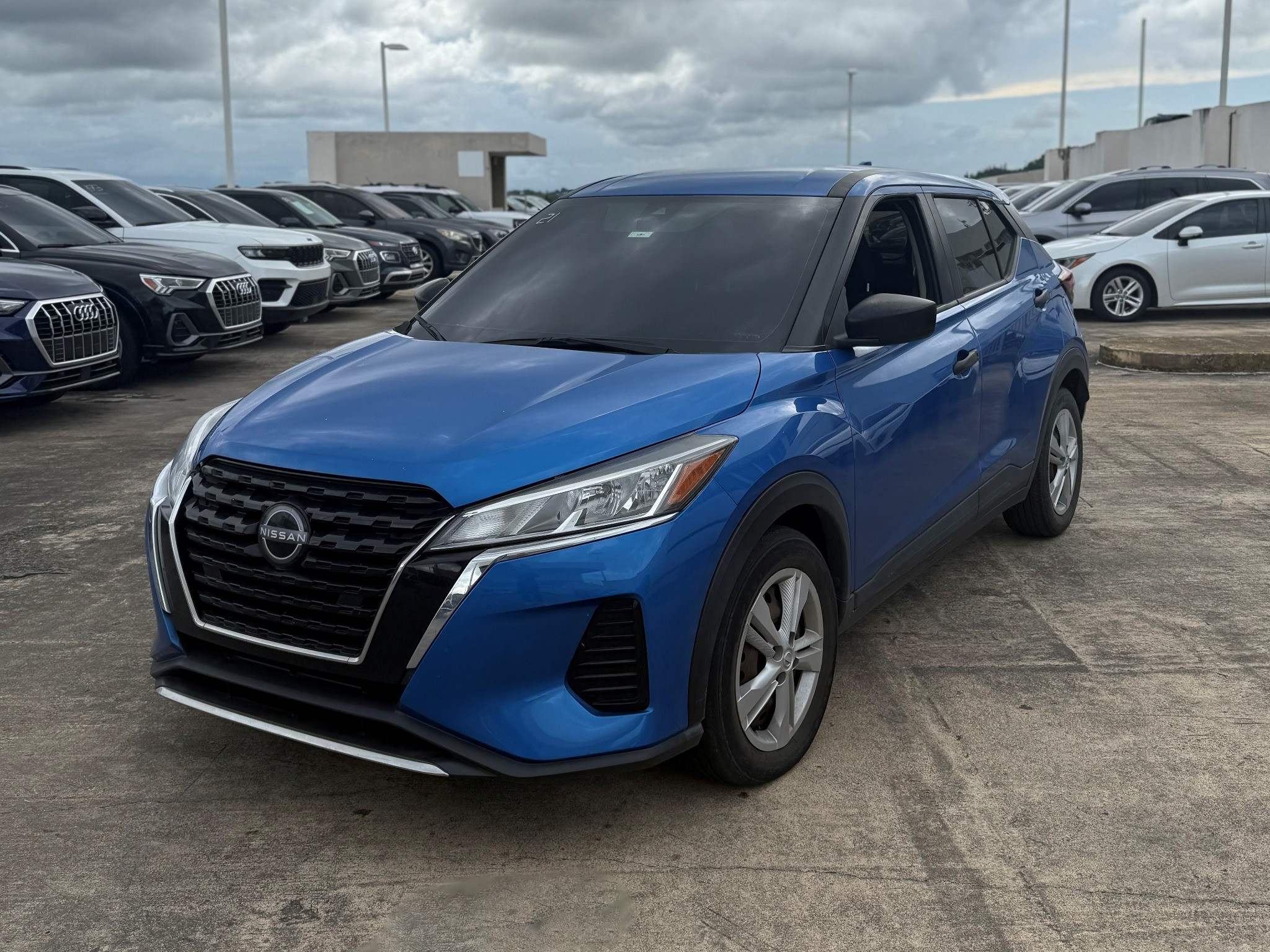 https://assets.dealerappcenter.com/dealergroups/229/vehicles/302864/qv0B99.jpg