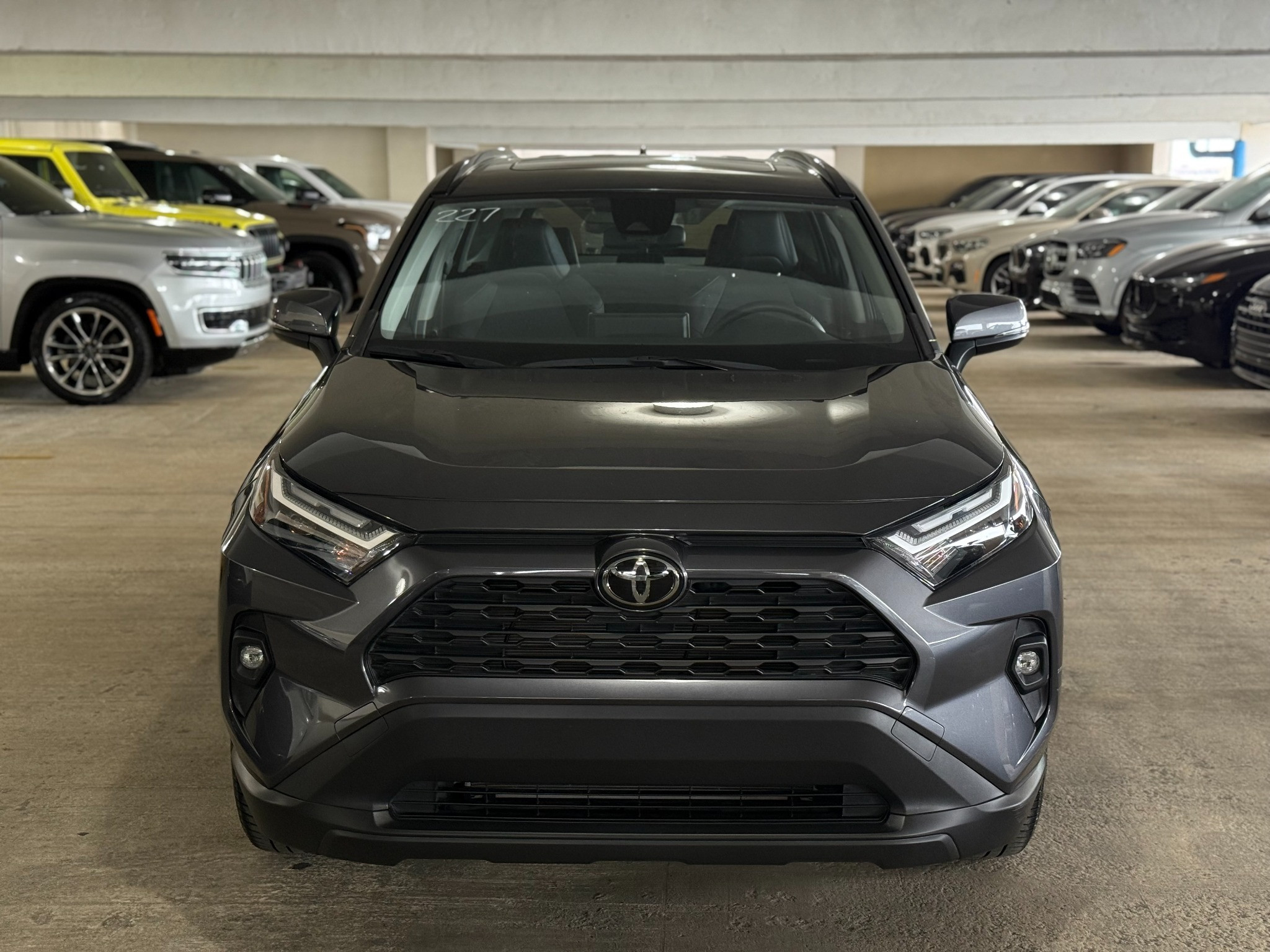 https://assets.dealerappcenter.com/dealergroups/229/vehicles/334049/pB457s.jpeg