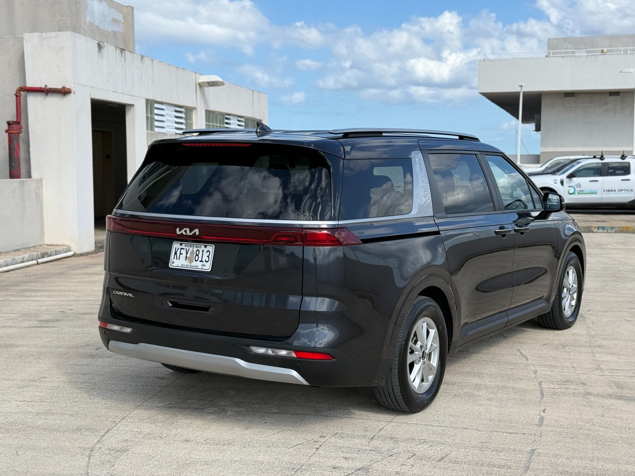 https://assets.dealerappcenter.com/dealergroups/229/vehicles/334079/cH0ccs.jpeg