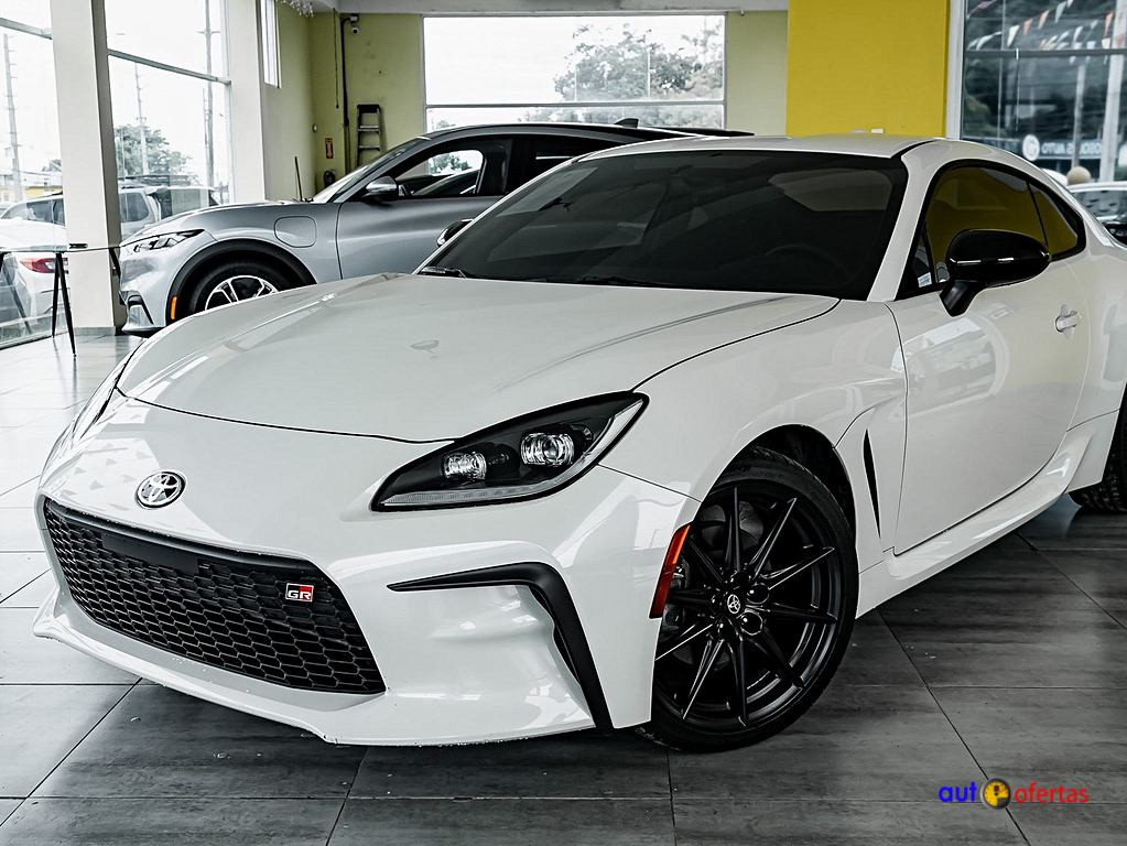 https://assets.dealerappcenter.com/dealergroups/243/vehicles/241780/qgp9tM.jpg