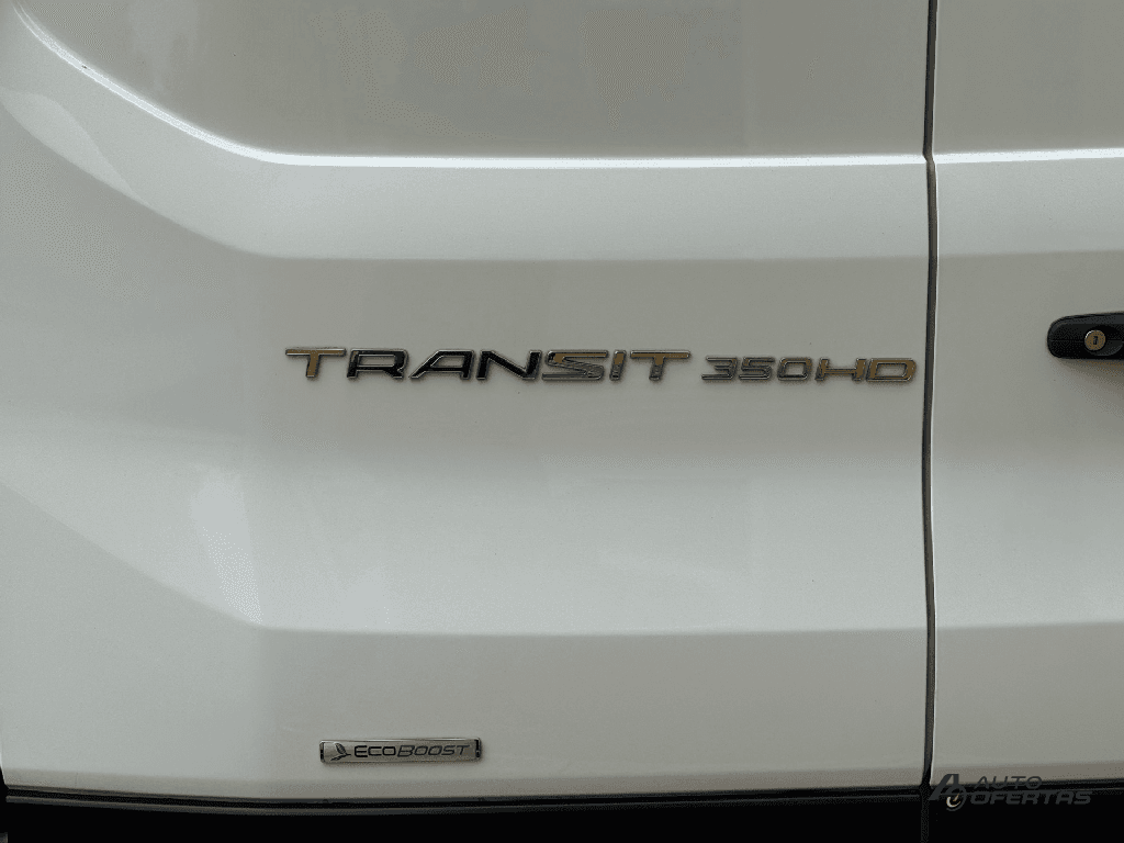 https://assets.dealerappcenter.com/dealergroups/243/vehicles/289537/y1V63K.png