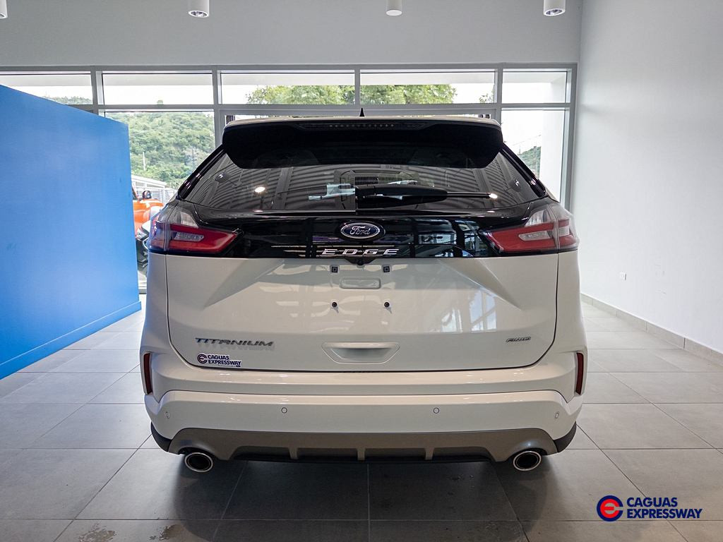 https://assets.dealerappcenter.com/dealergroups/244/vehicles/240017/lrtFnG.jpg
