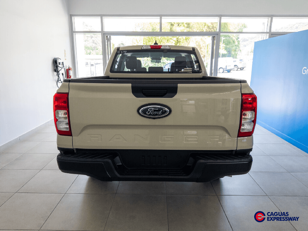 https://assets.dealerappcenter.com/dealergroups/244/vehicles/297181/DOBhxu.png