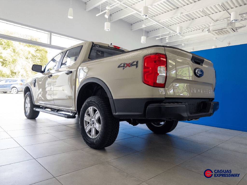 https://assets.dealerappcenter.com/dealergroups/244/vehicles/297181/OGr9Yq.png