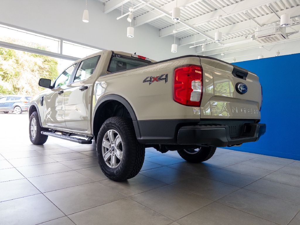 https://assets.dealerappcenter.com/dealergroups/244/vehicles/304446/4ip67Y.png