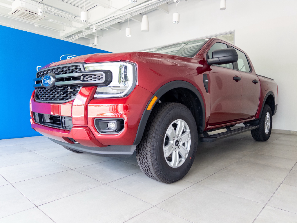 https://assets.dealerappcenter.com/dealergroups/244/vehicles/311390/R66p5I.png