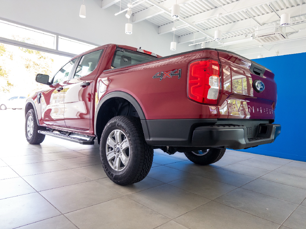 https://assets.dealerappcenter.com/dealergroups/244/vehicles/311390/WYTHZb.png