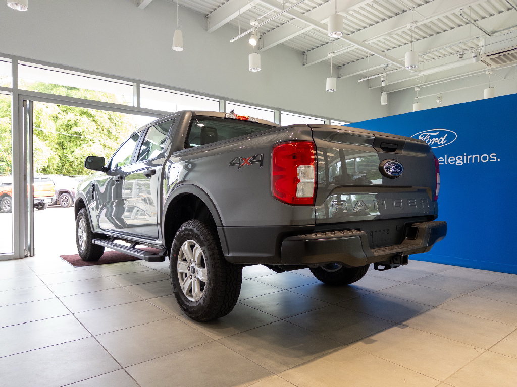 https://assets.dealerappcenter.com/dealergroups/244/vehicles/311392/U64X5w.png