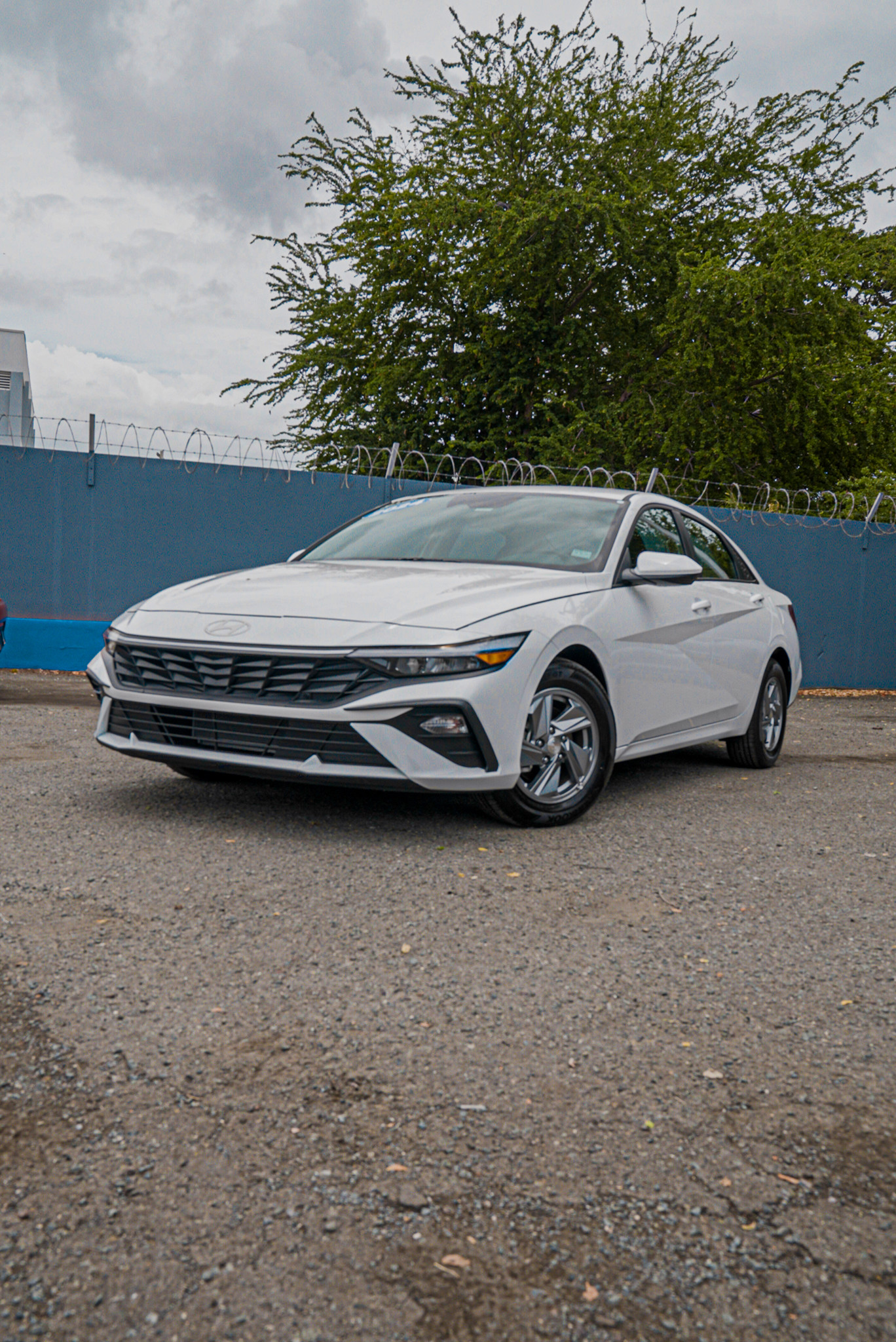 2024 Hyundai Elantra SE's photo