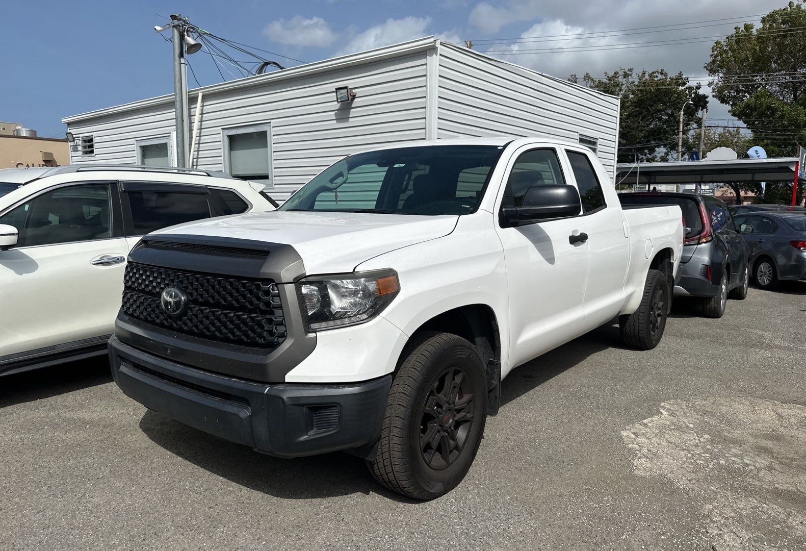 2021 Toyota Tundra SR's photo