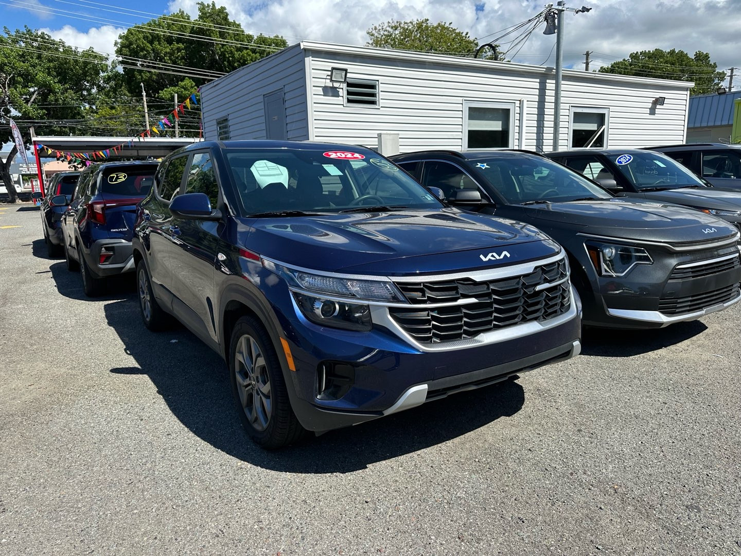 2024 Kia Seltos LX's photo