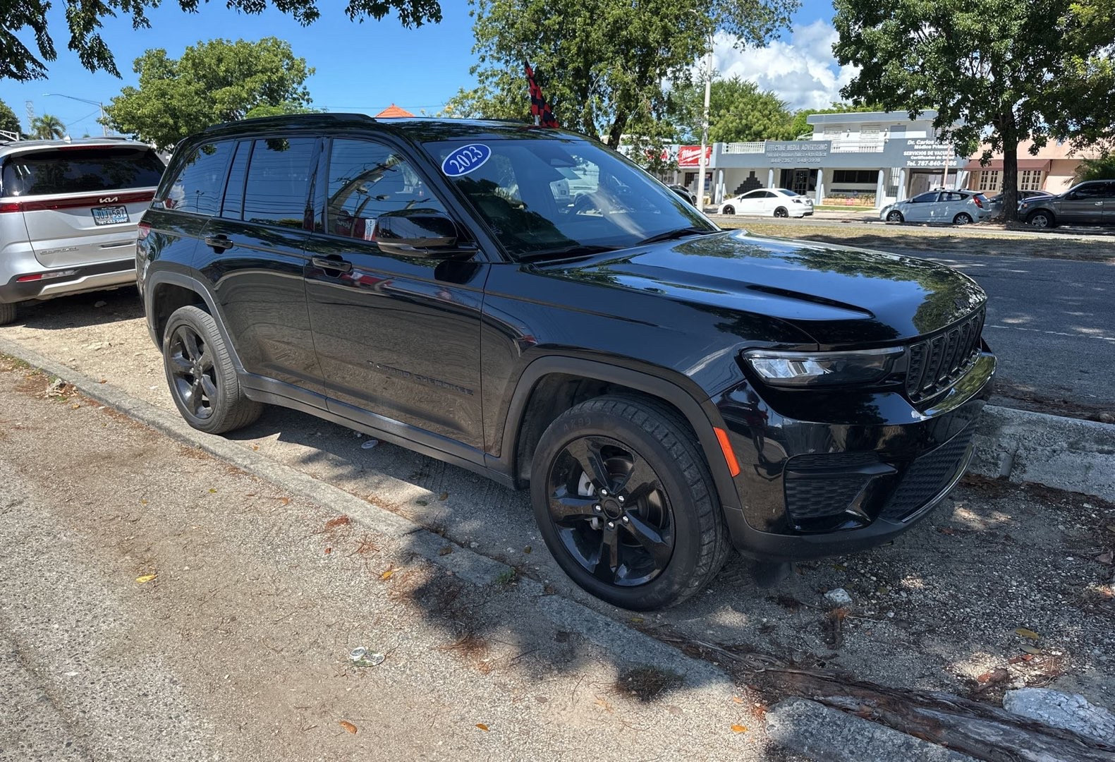 2023 Jeep Grand Cherokee Altitude's photo
