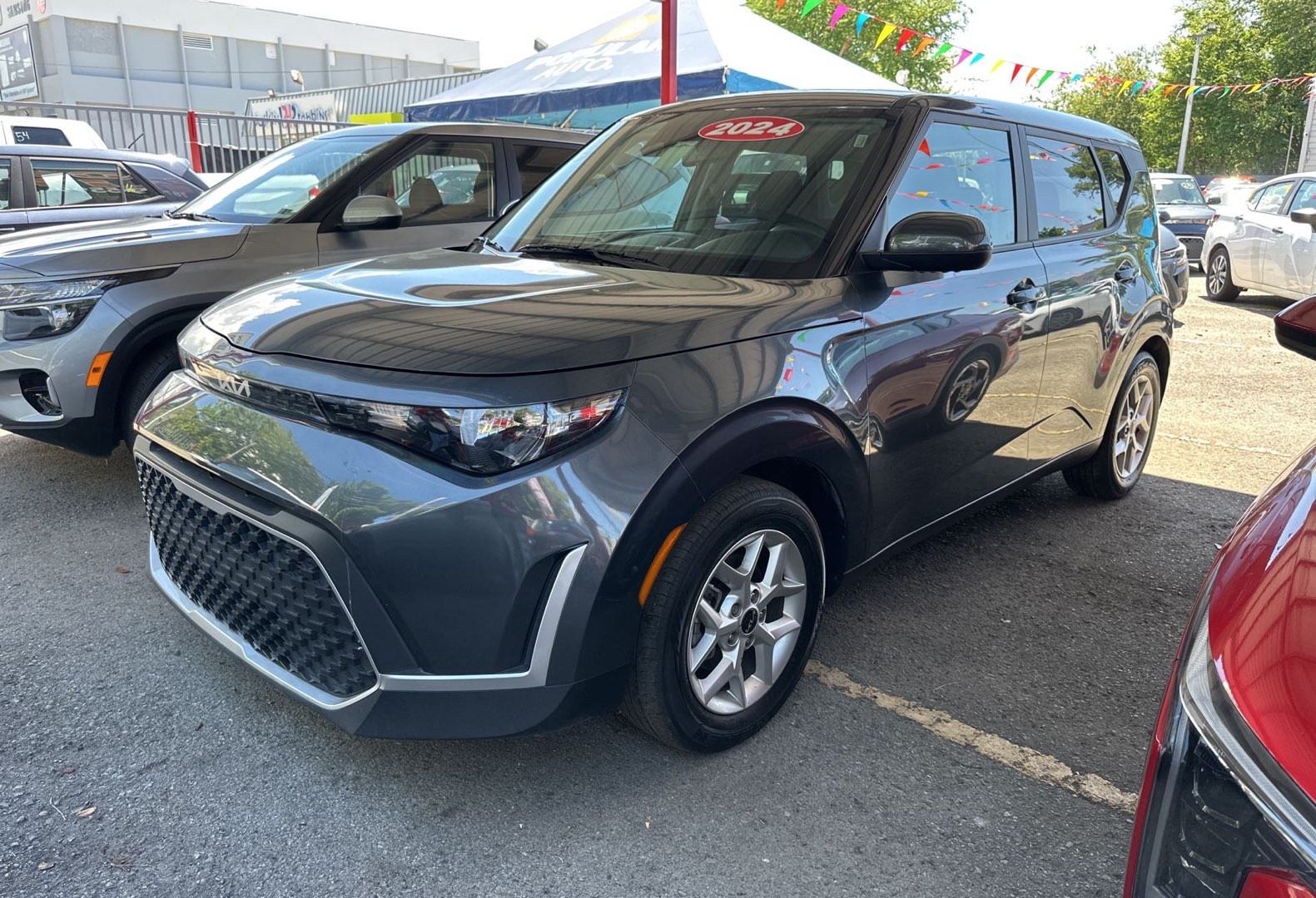 2024 Kia Soul LX's photo