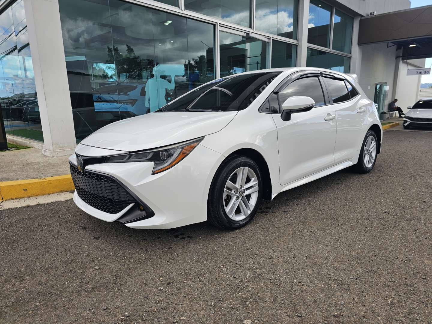 2020 Toyota Corolla Hatchback SE