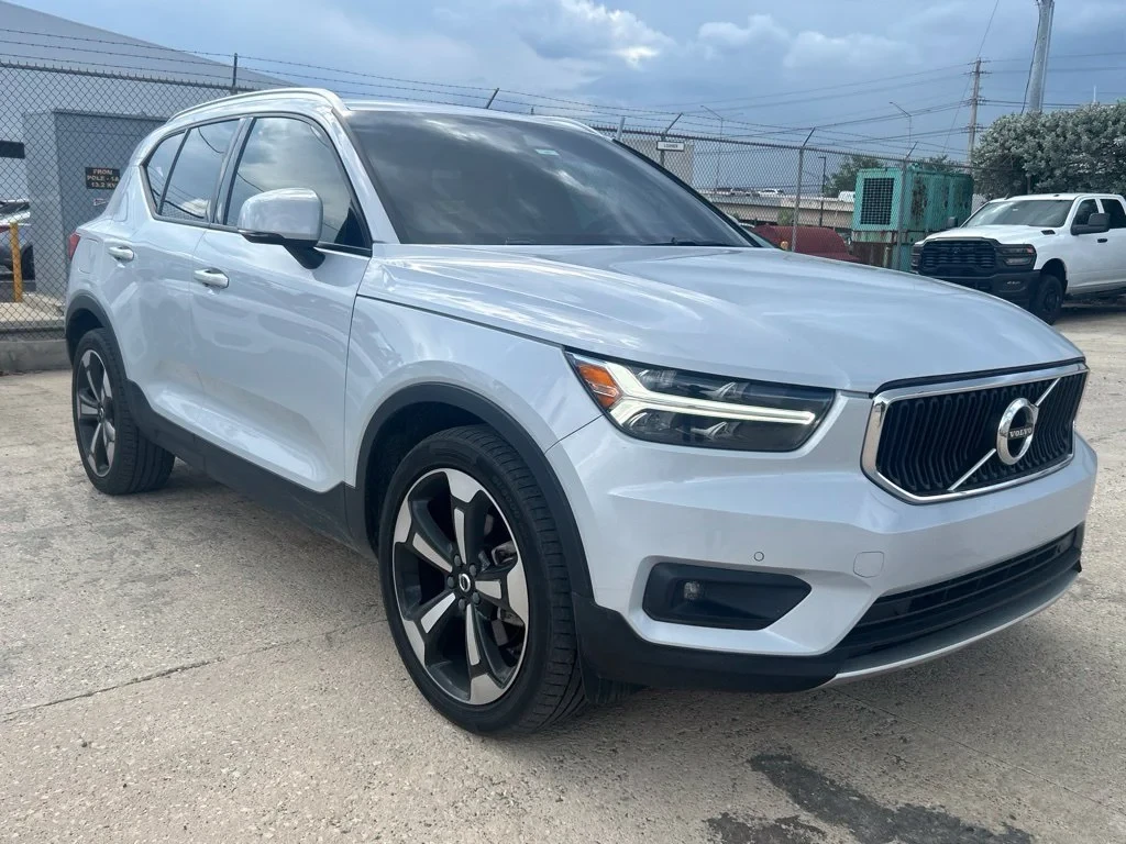 https://assets.dealerappcenter.com/dealergroups/293/vehicles/131831/6RZFyu.webp