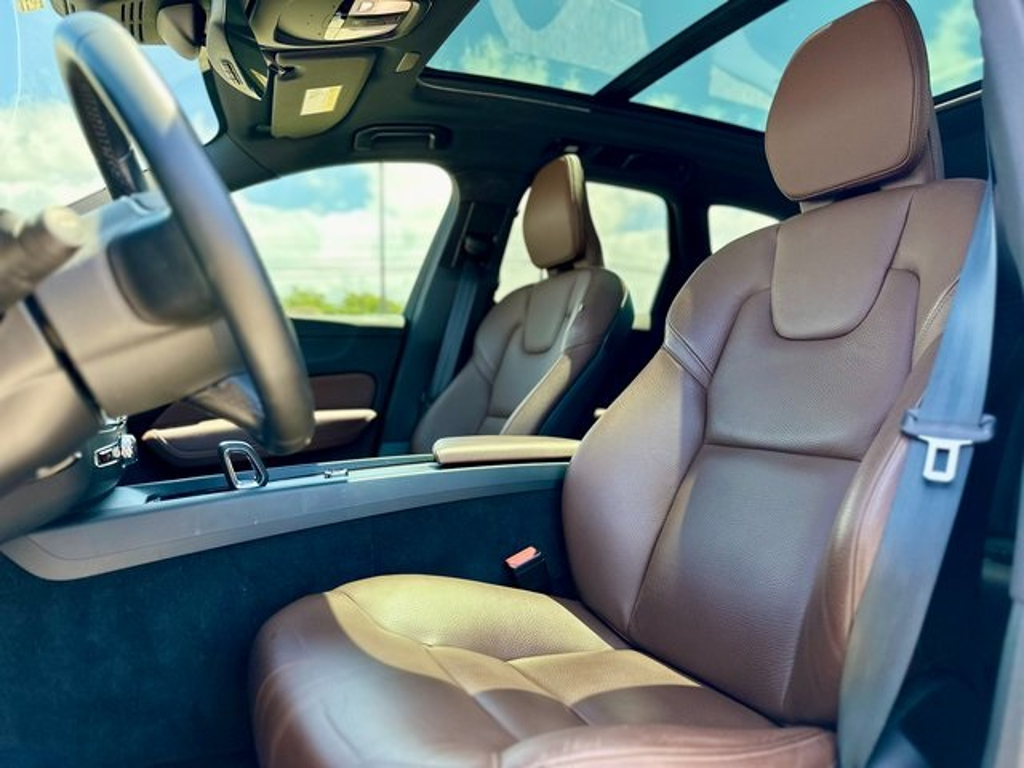 https://assets.dealerappcenter.com/dealergroups/293/vehicles/166597/kdUvFZ.png