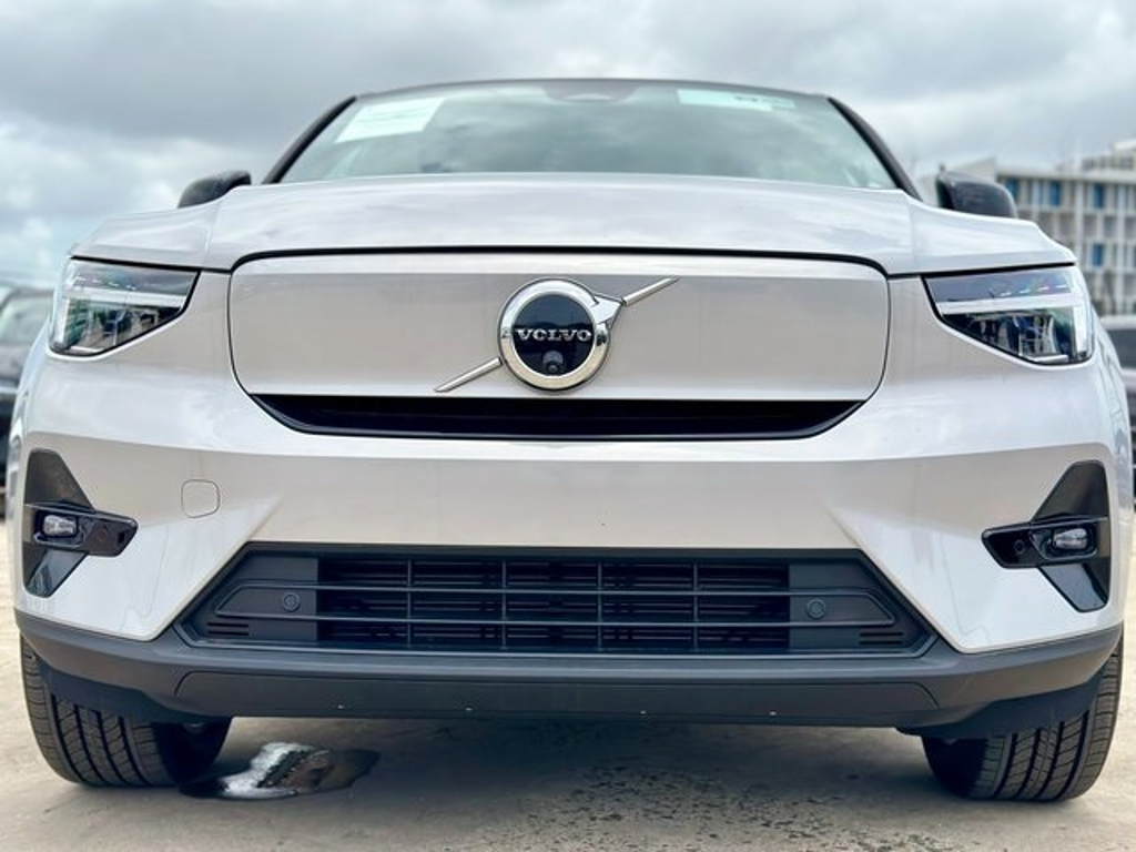 https://assets.dealerappcenter.com/dealergroups/293/vehicles/309038/NrMHhl.png