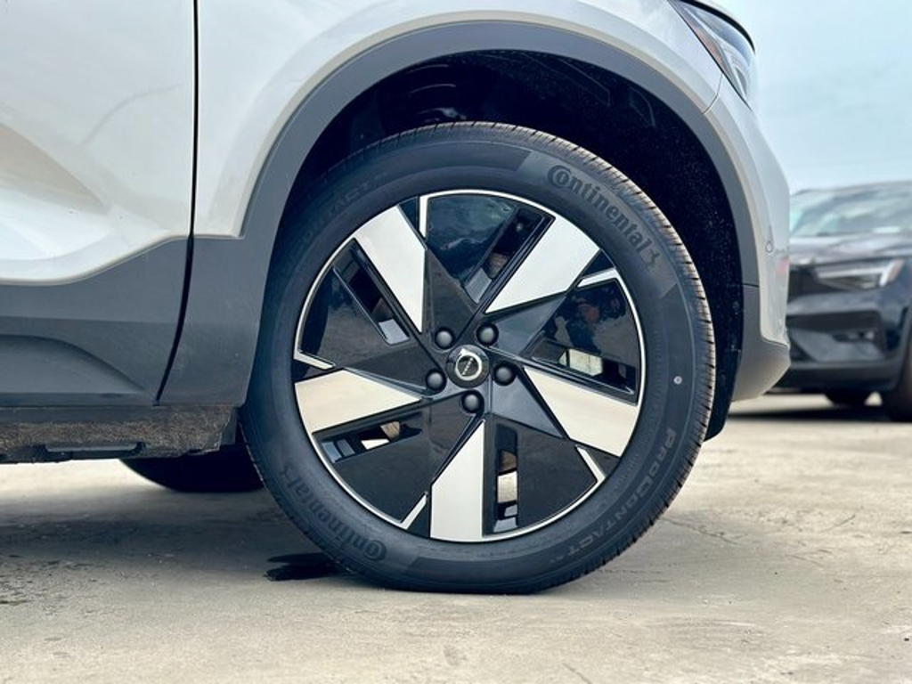 https://assets.dealerappcenter.com/dealergroups/293/vehicles/309038/VzcKM9.png