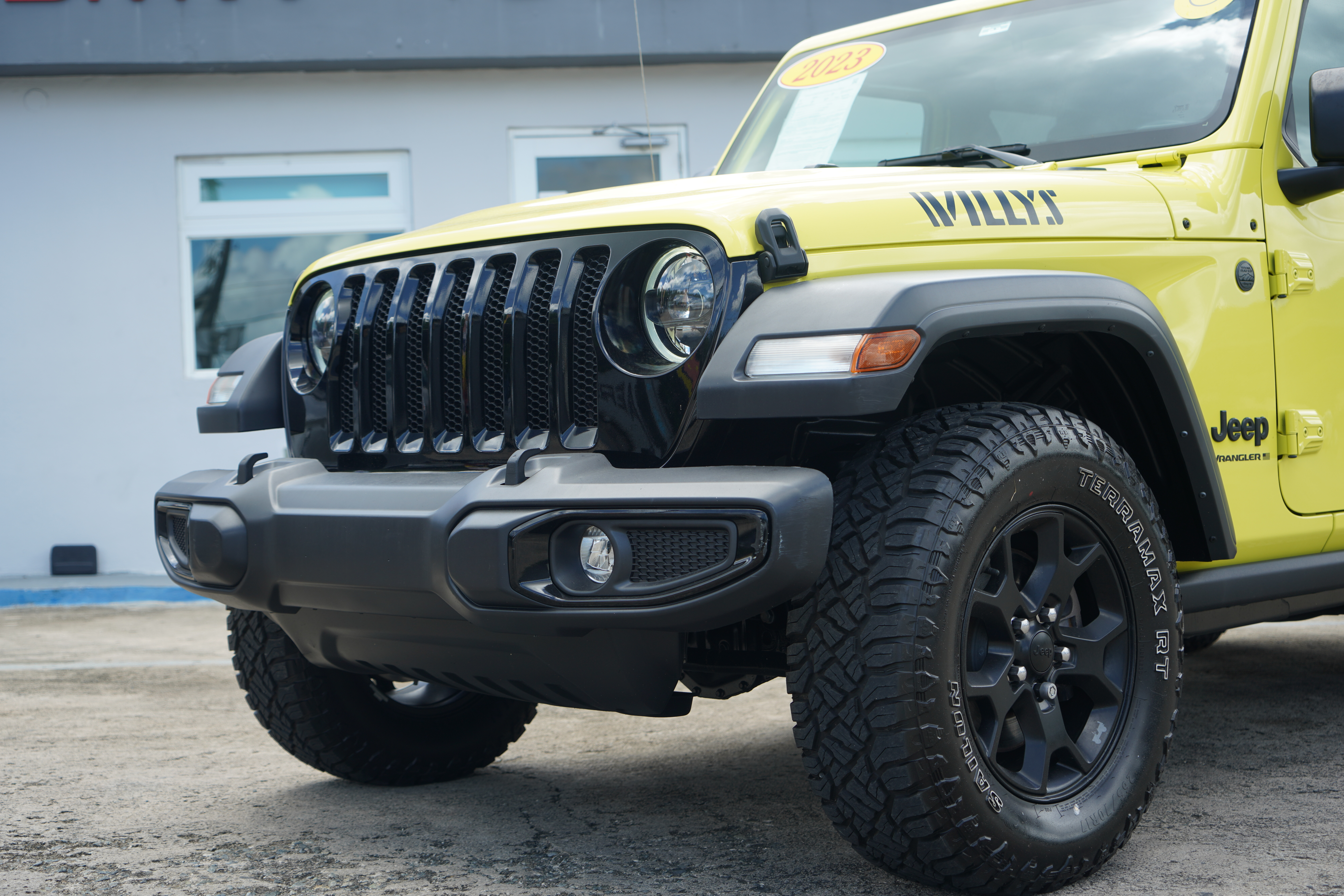 https://assets.dealerappcenter.com/dealergroups/297/vehicles/288103/55x4UX.JPG
