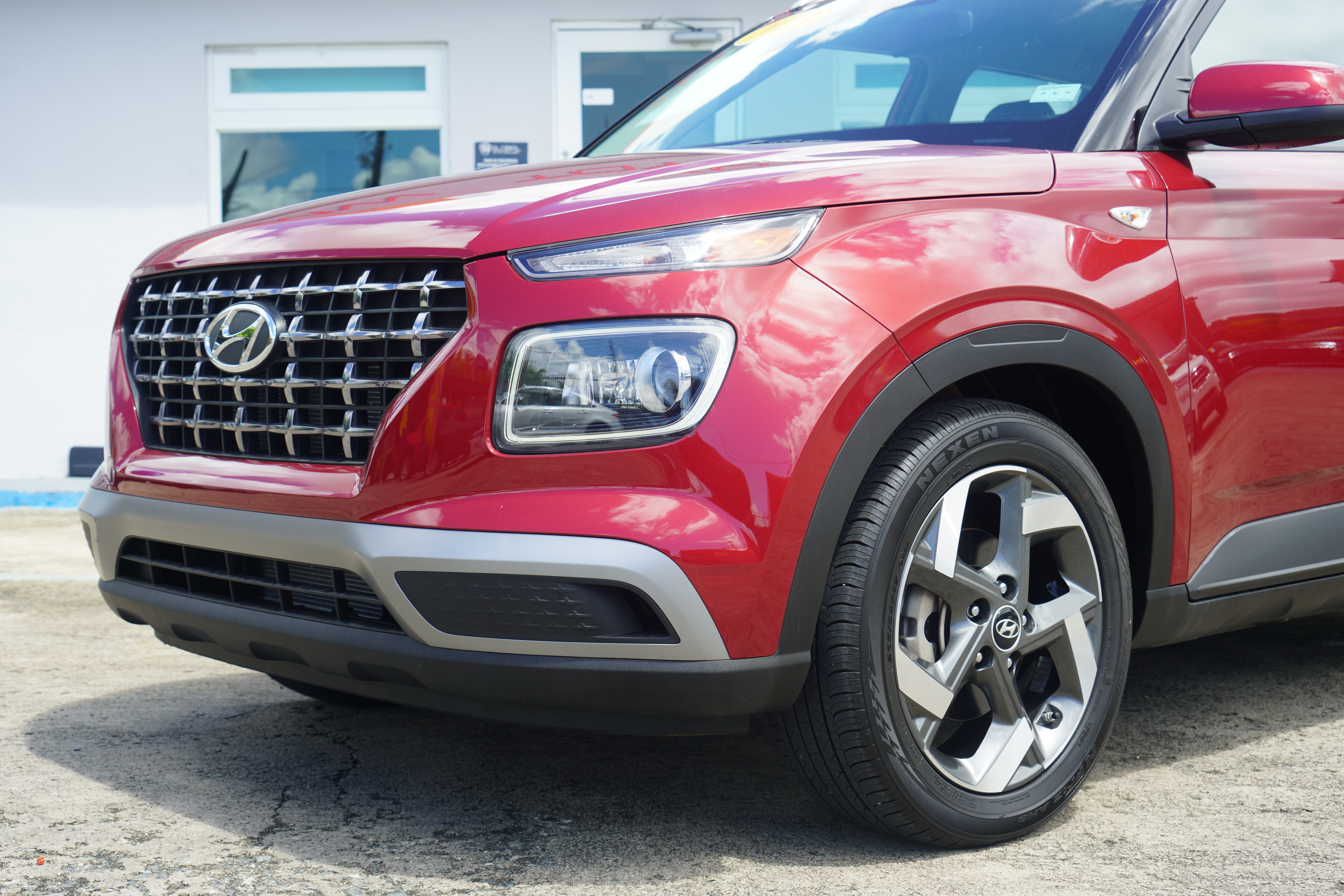 https://assets.dealerappcenter.com/dealergroups/297/vehicles/288104/3s4k9J.JPG