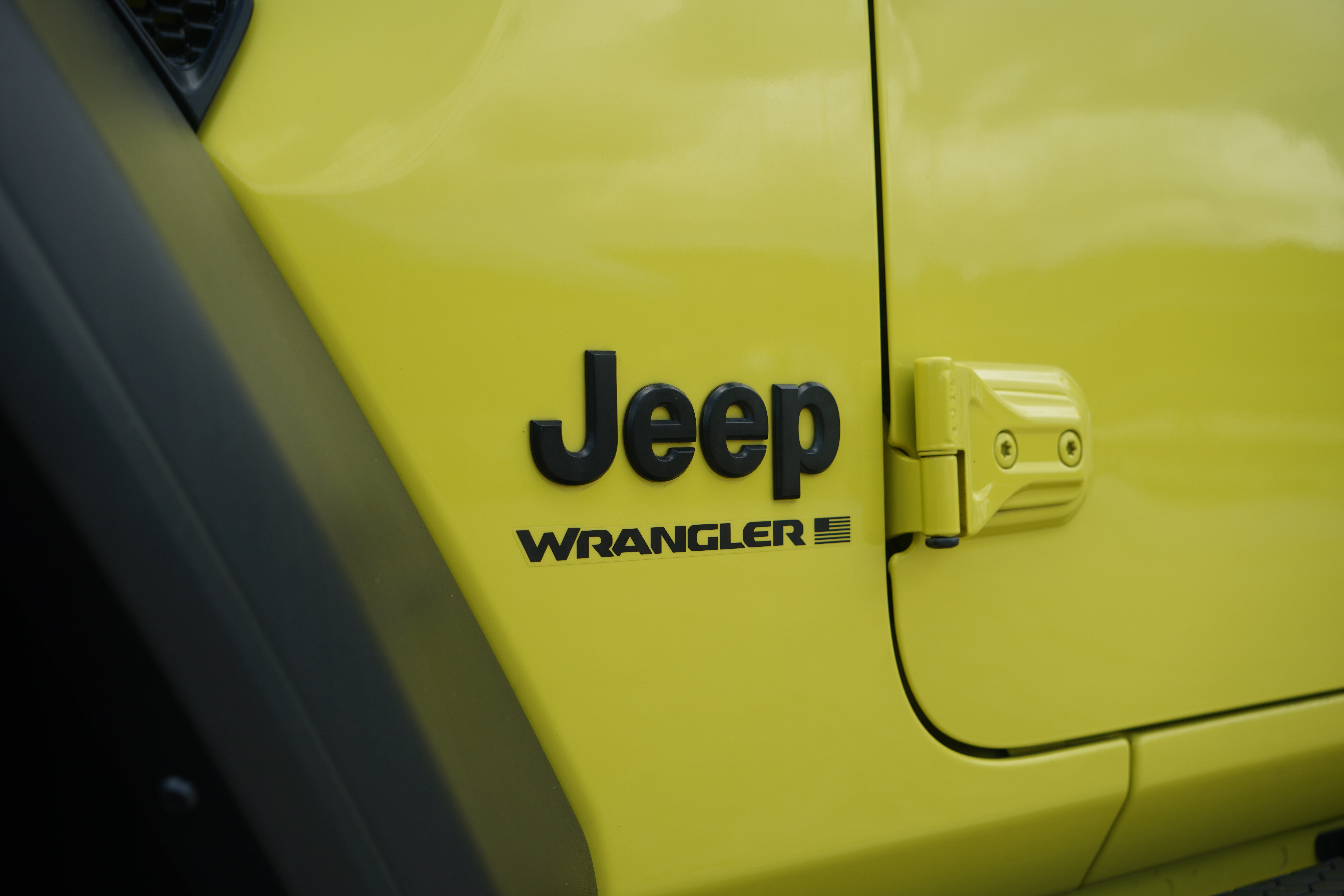 https://assets.dealerappcenter.com/dealergroups/297/vehicles/292366/H3xxtl.JPG