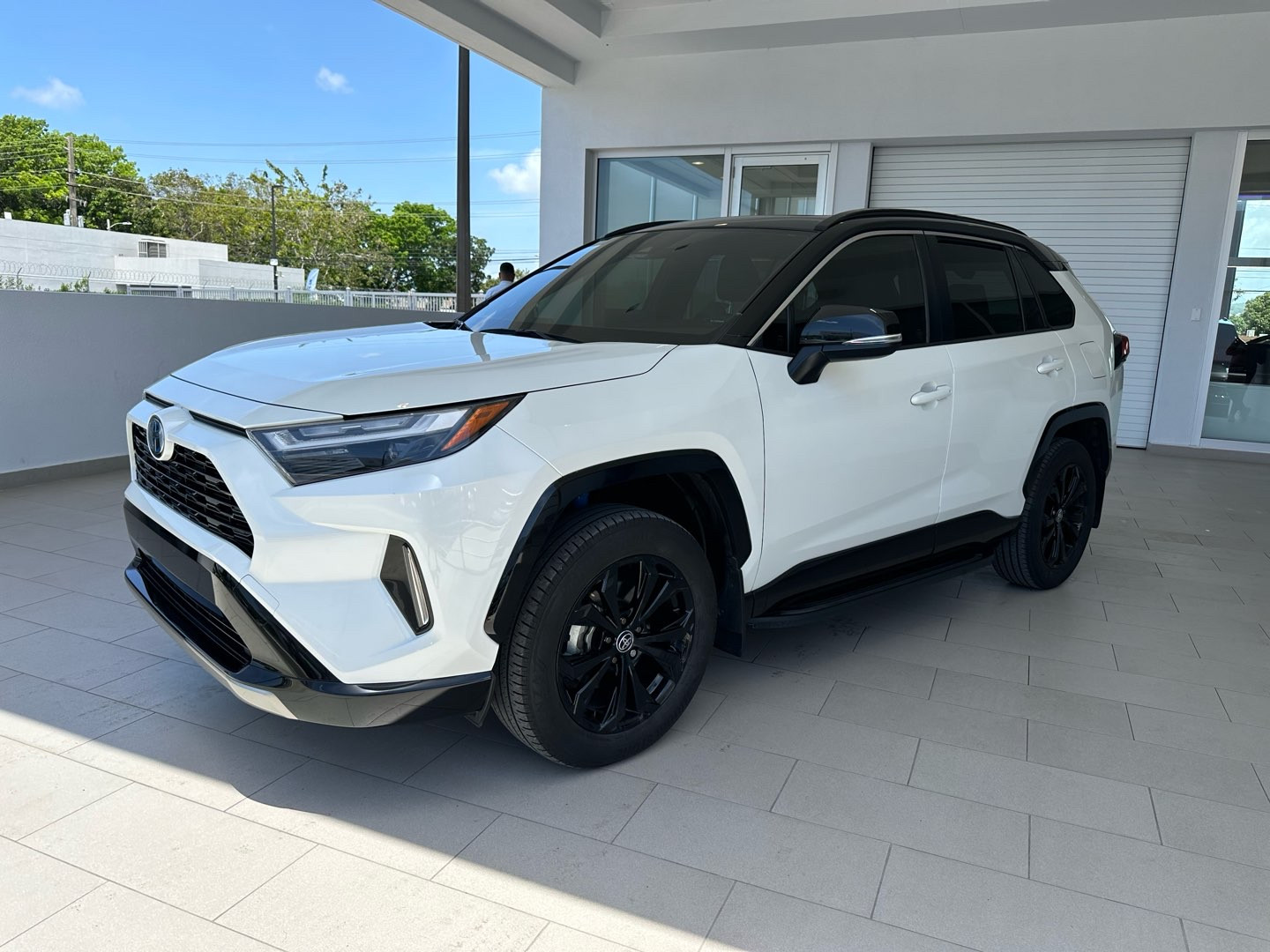 https://assets.dealerappcenter.com/dealergroups/336/vehicles/251911/iMgs9n.jpg