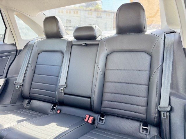 https://assets.dealerappcenter.com/dealergroups/336/vehicles/252455/2BimwN.jpg