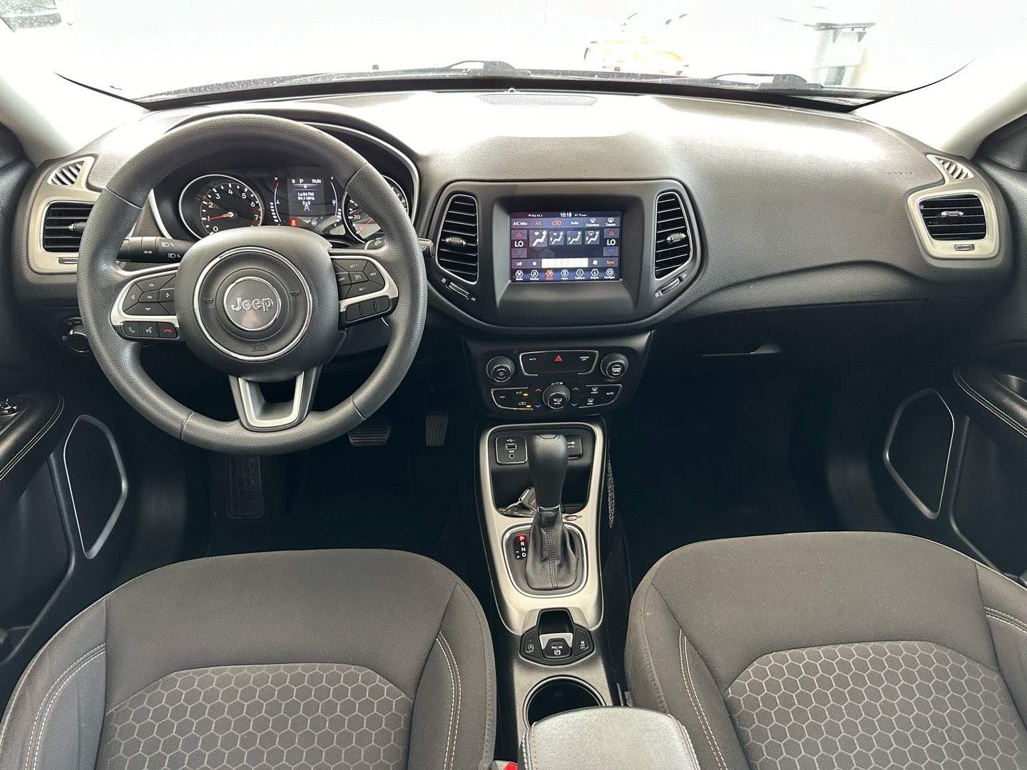 https://assets.dealerappcenter.com/dealergroups/336/vehicles/253357/B3WmlM.jpg